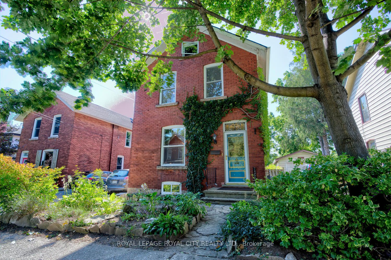 35 Toronto St