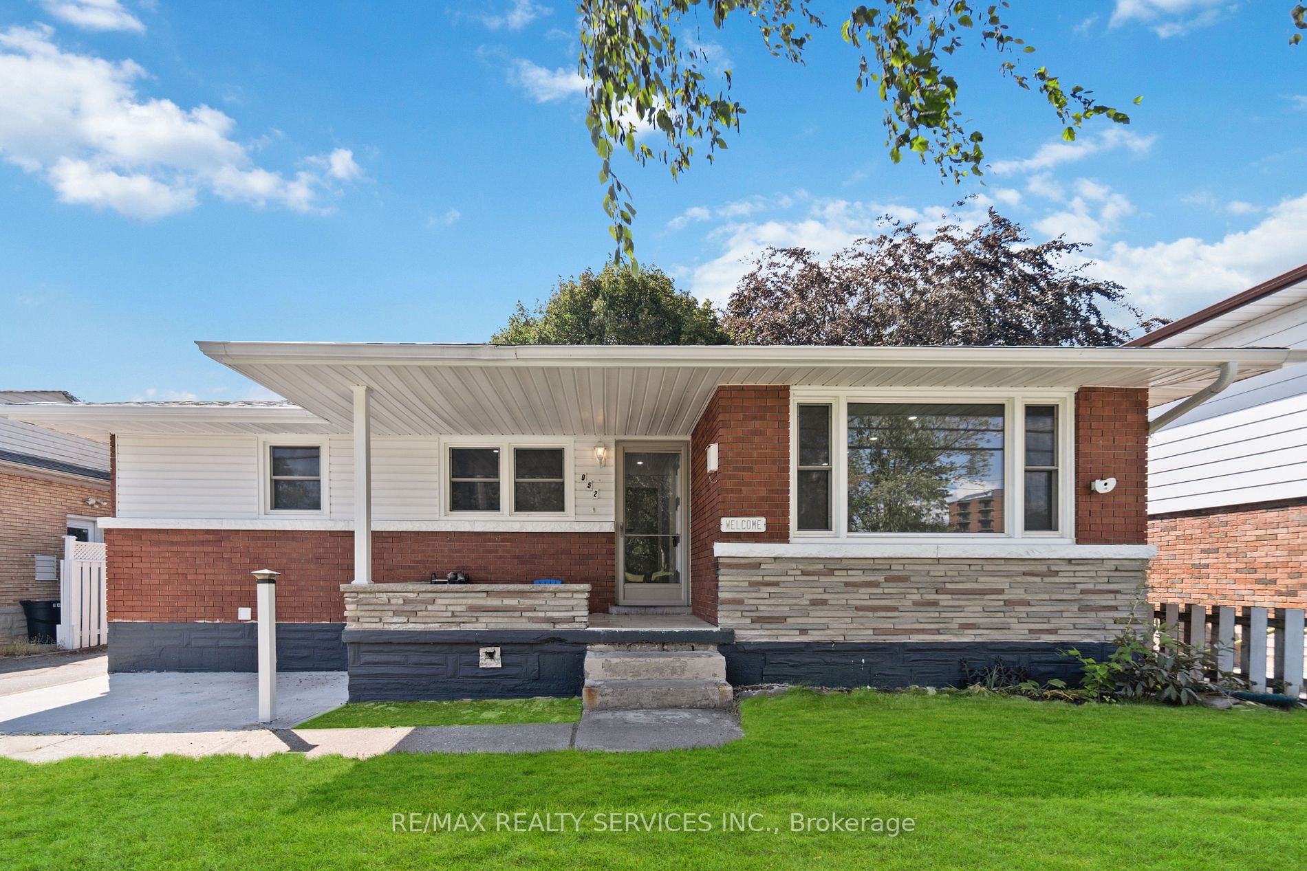 952 Concession Rd