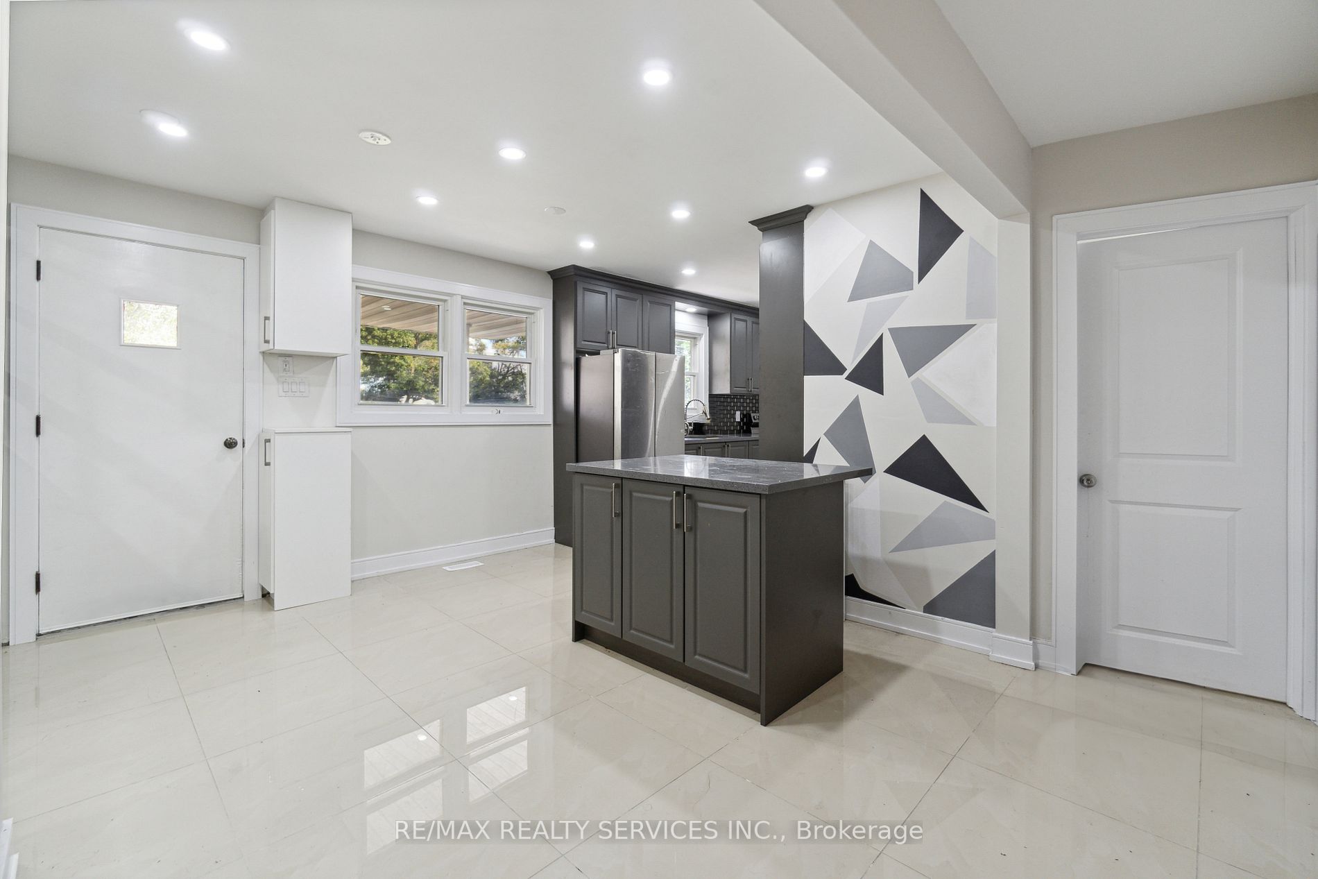 952 Concession Rd