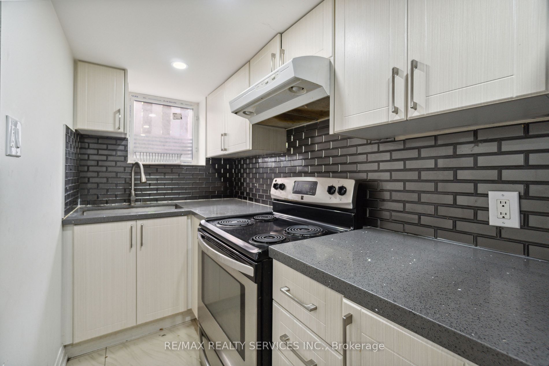 952 Concession Rd