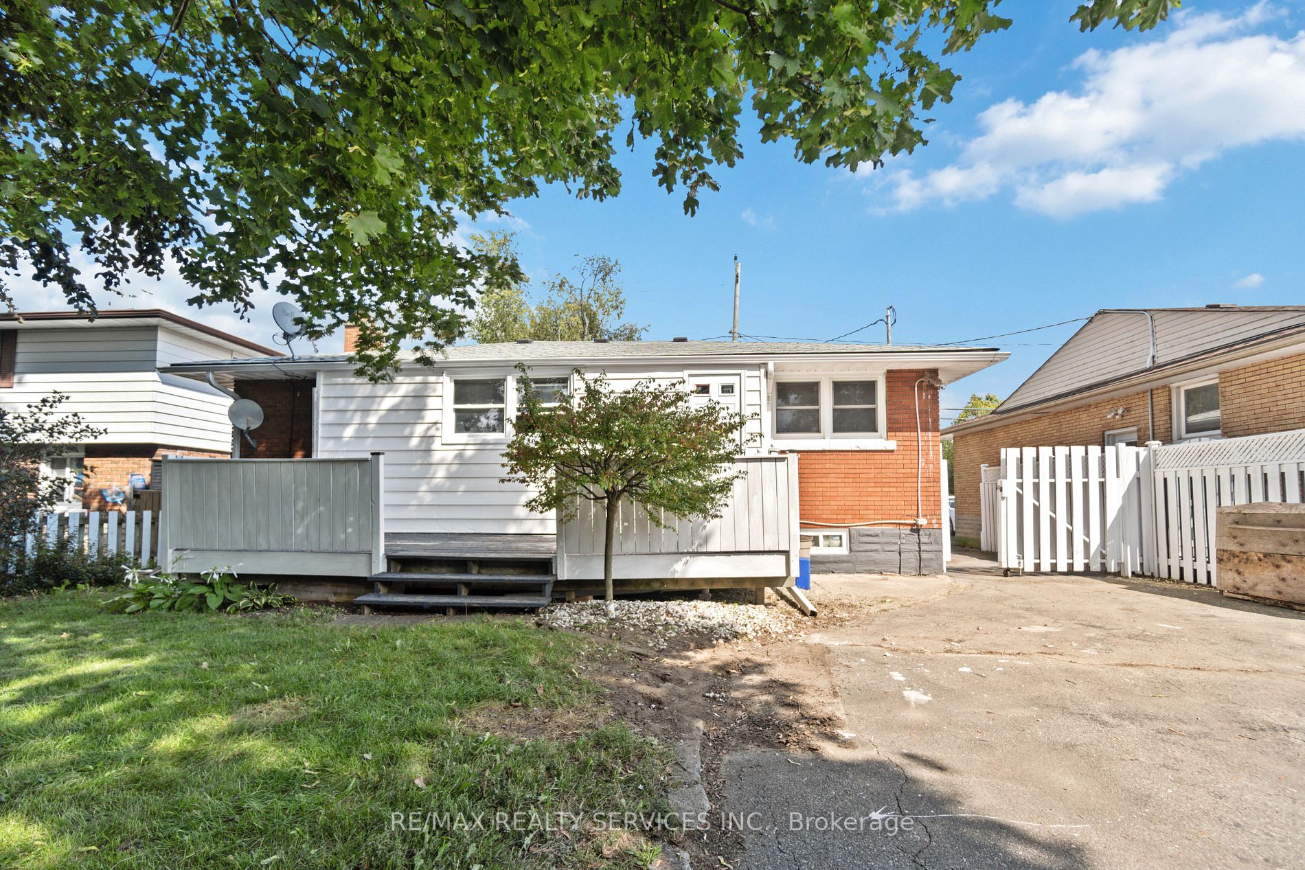 952 Concession Rd