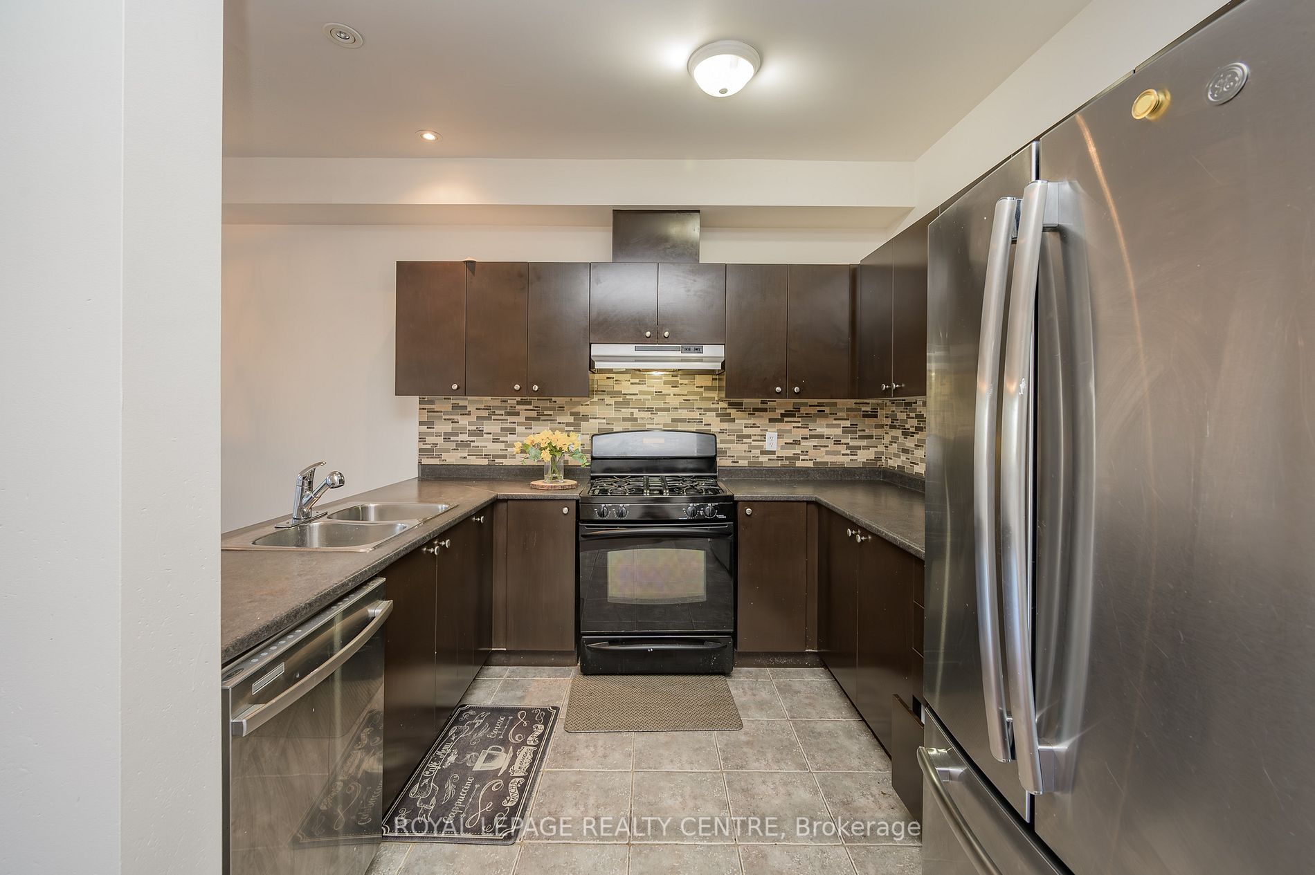 20 Pisa Drive, #8