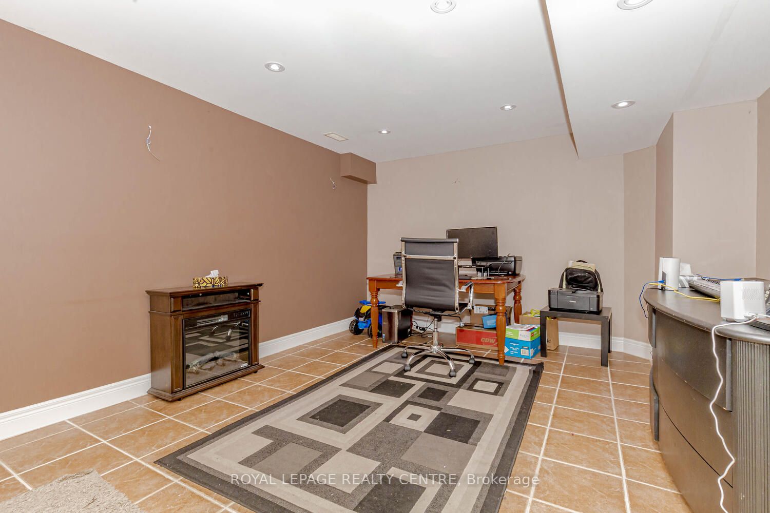20 Pisa Drive, #8