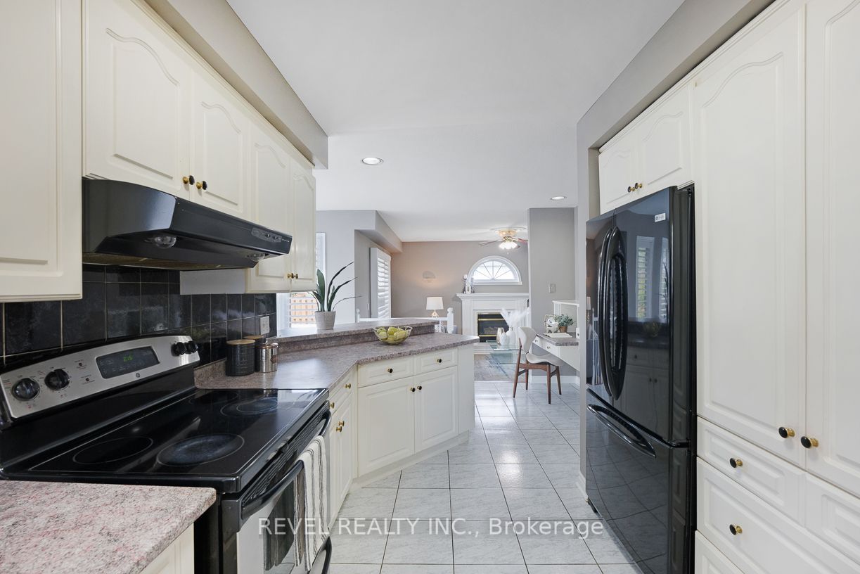 7993 Pinellas Park Drive