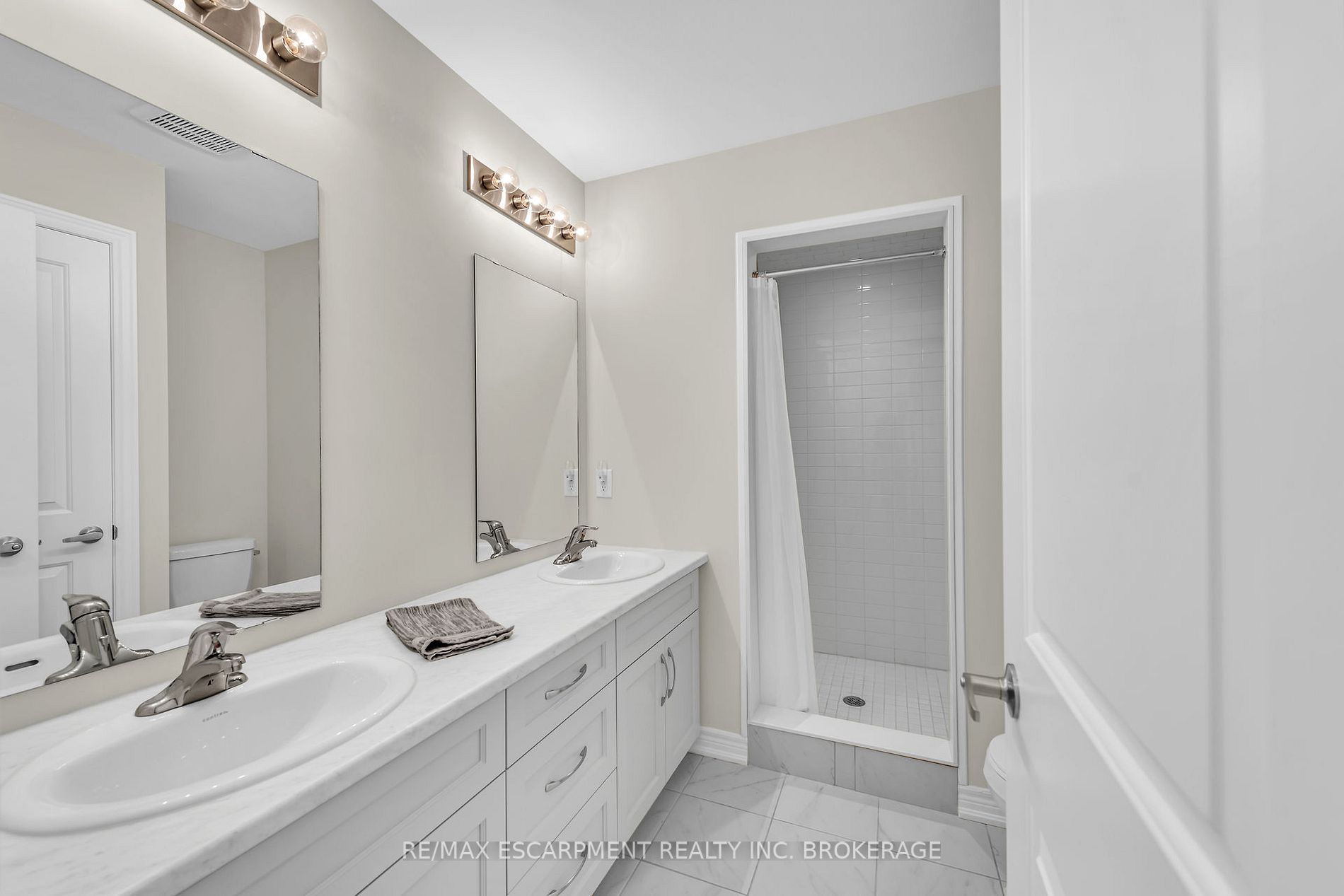 27 Rachel Dr, #21