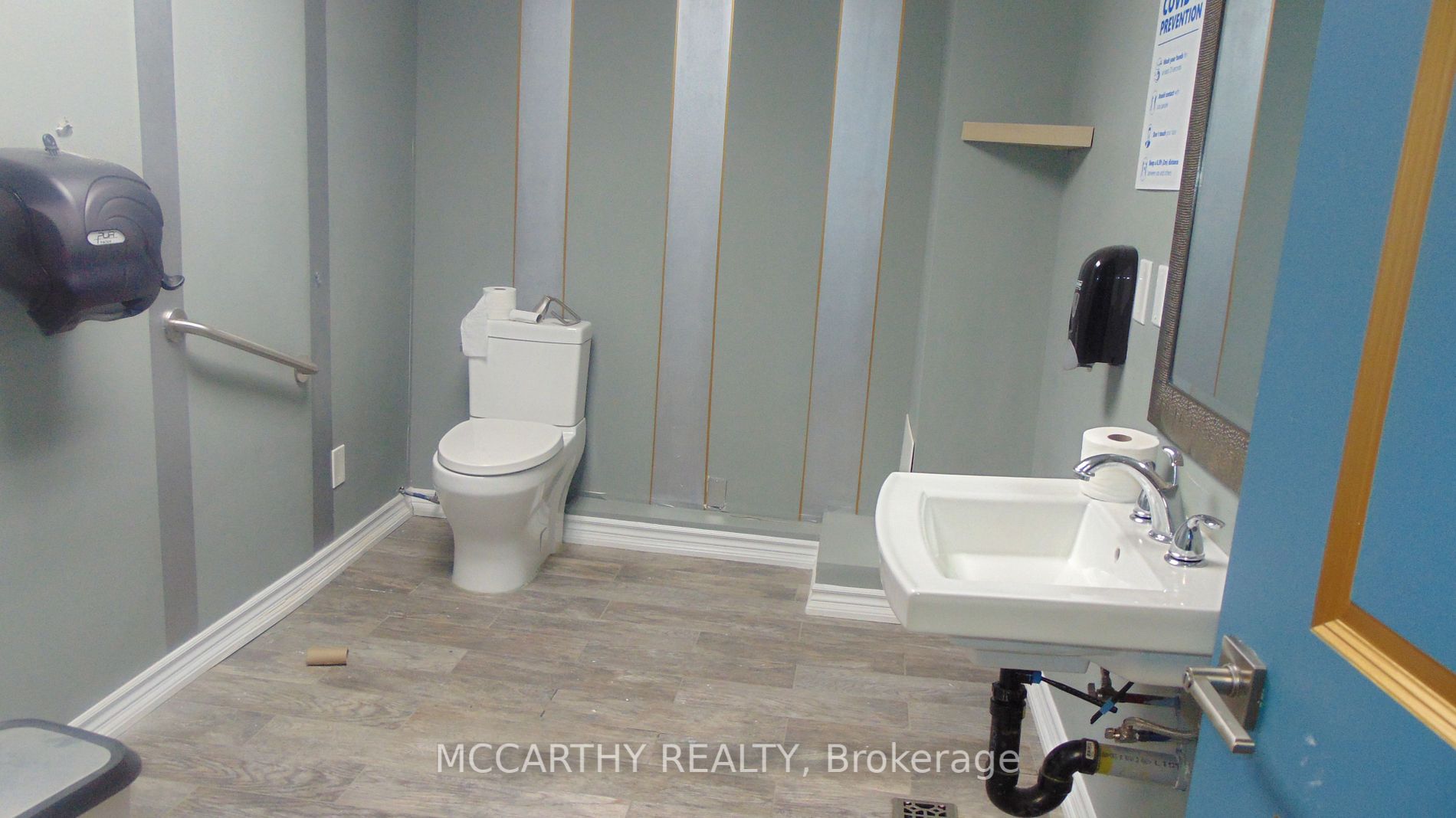 155-165 Main St W, #104