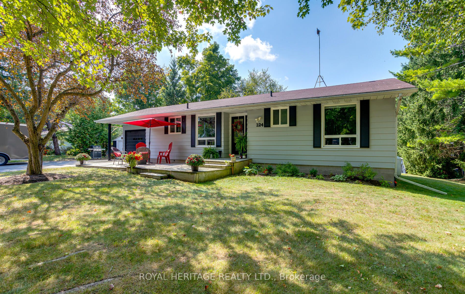 124 Reid St