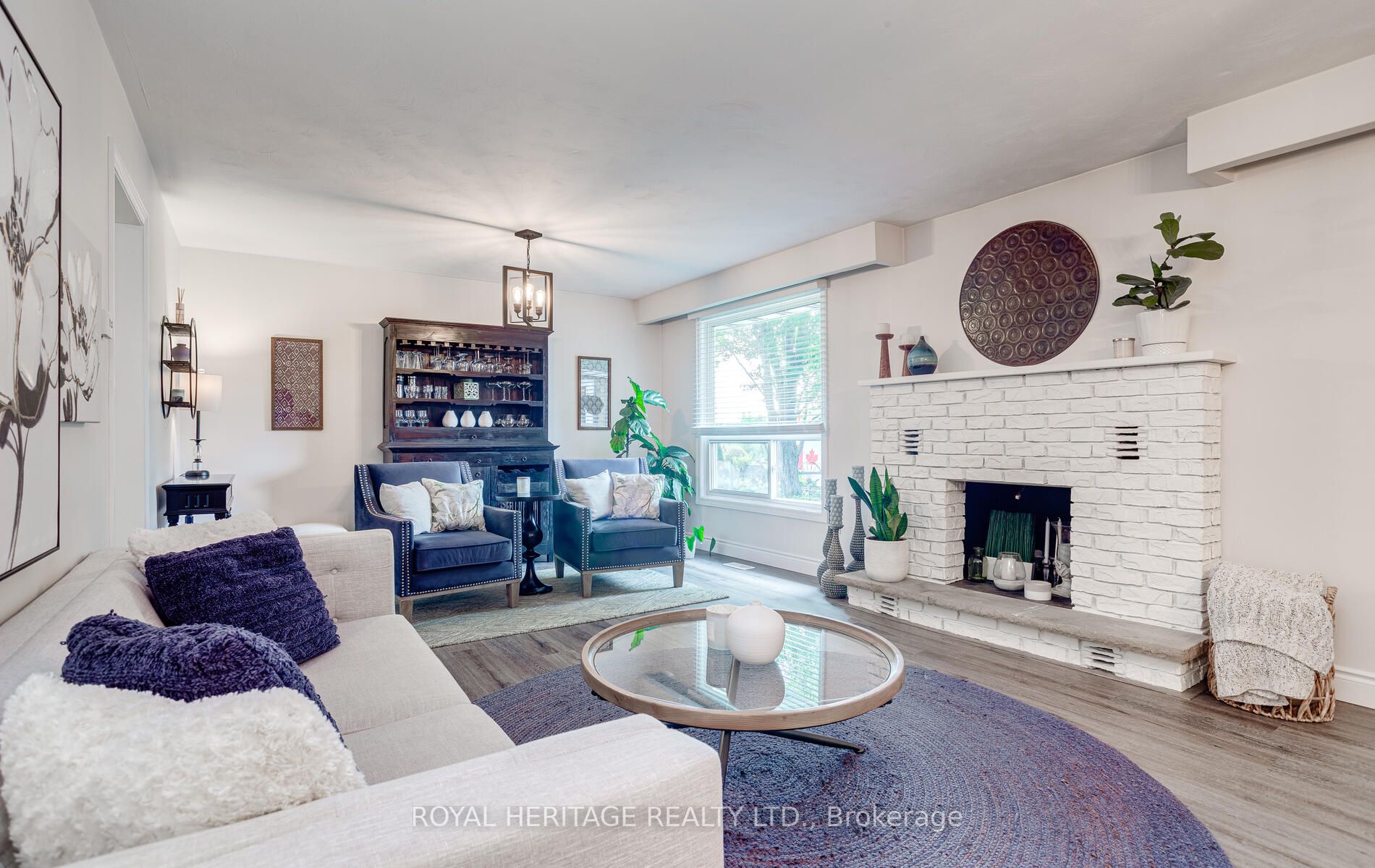 124 Reid St