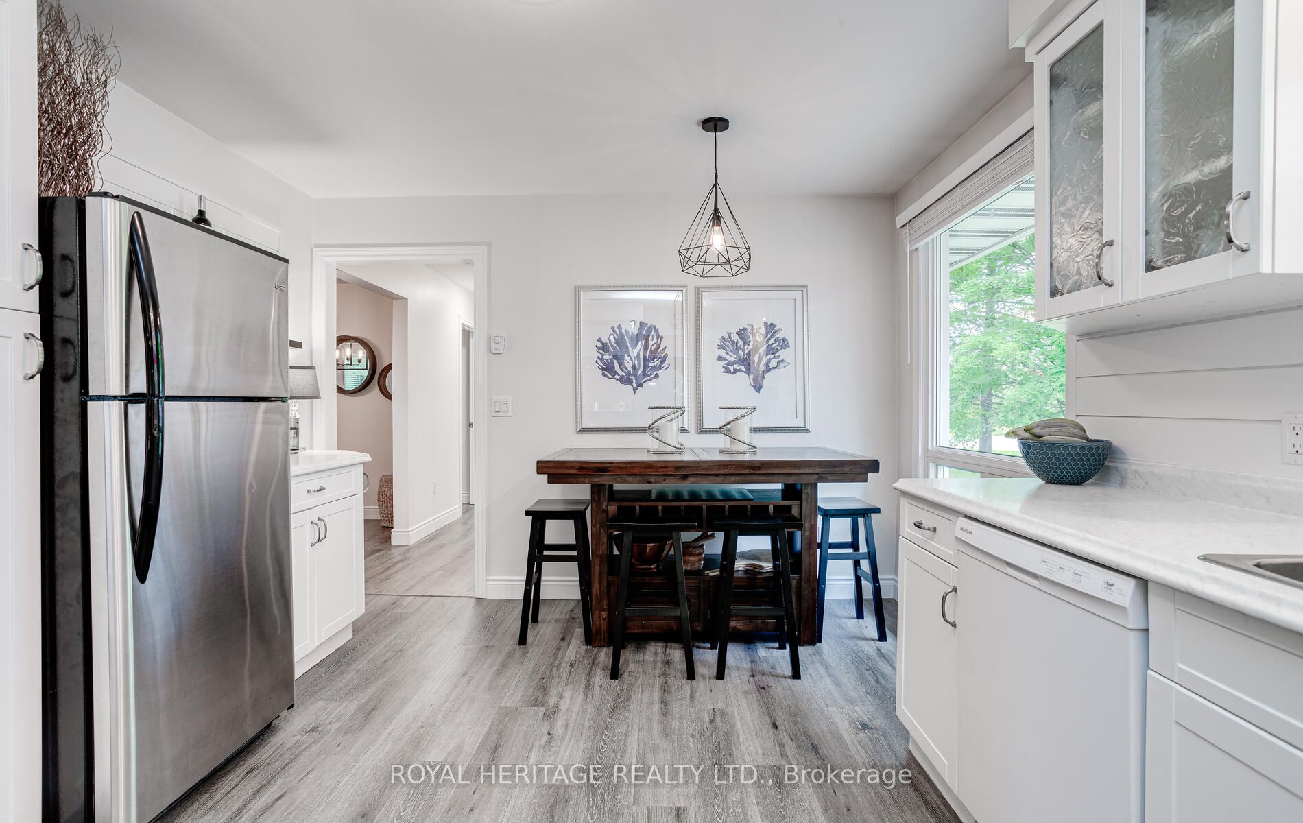 124 Reid St