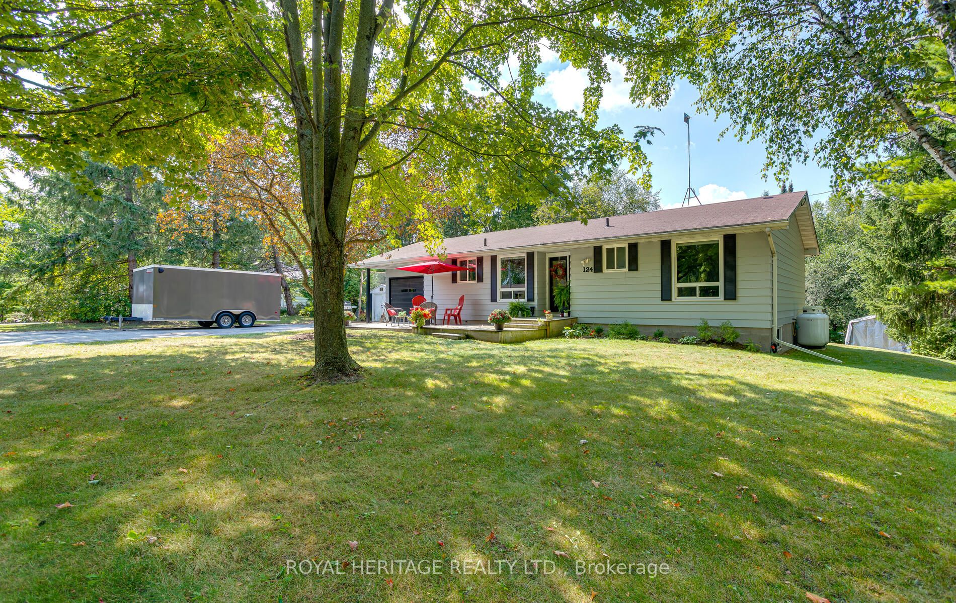 124 Reid St