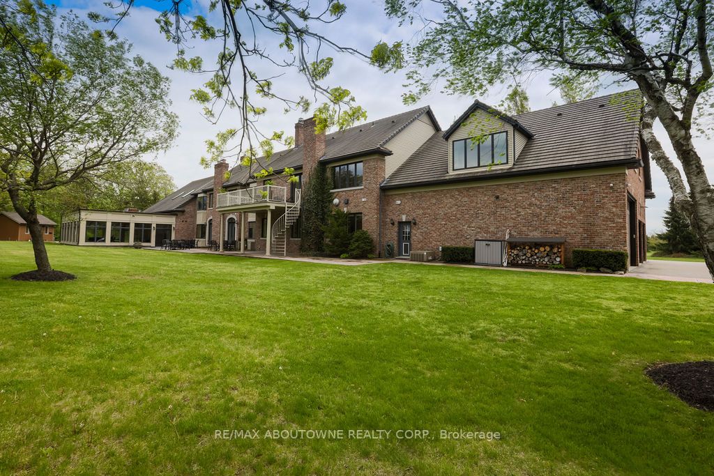 76 Ridge Rd W