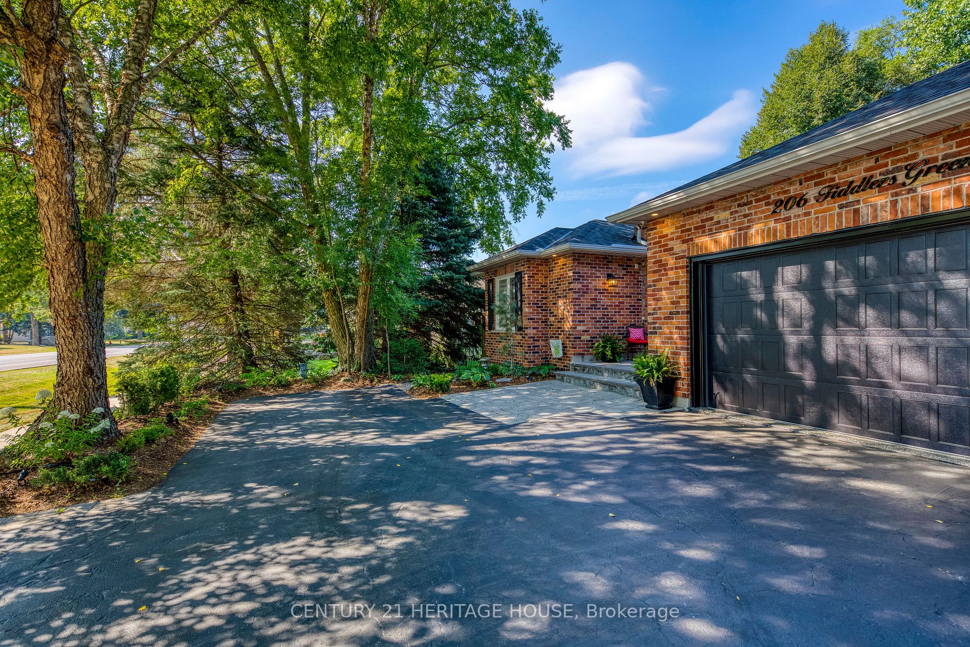 206 Fiddlers Green Rd