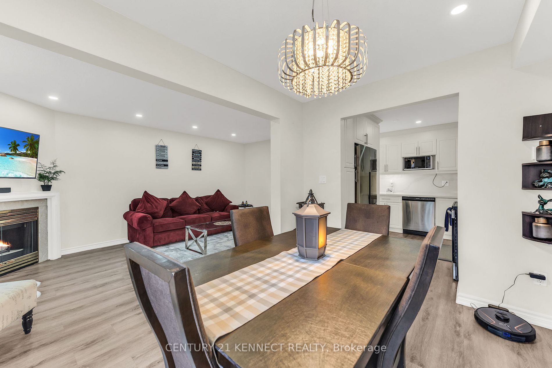 1 Royalwood Crt, #73