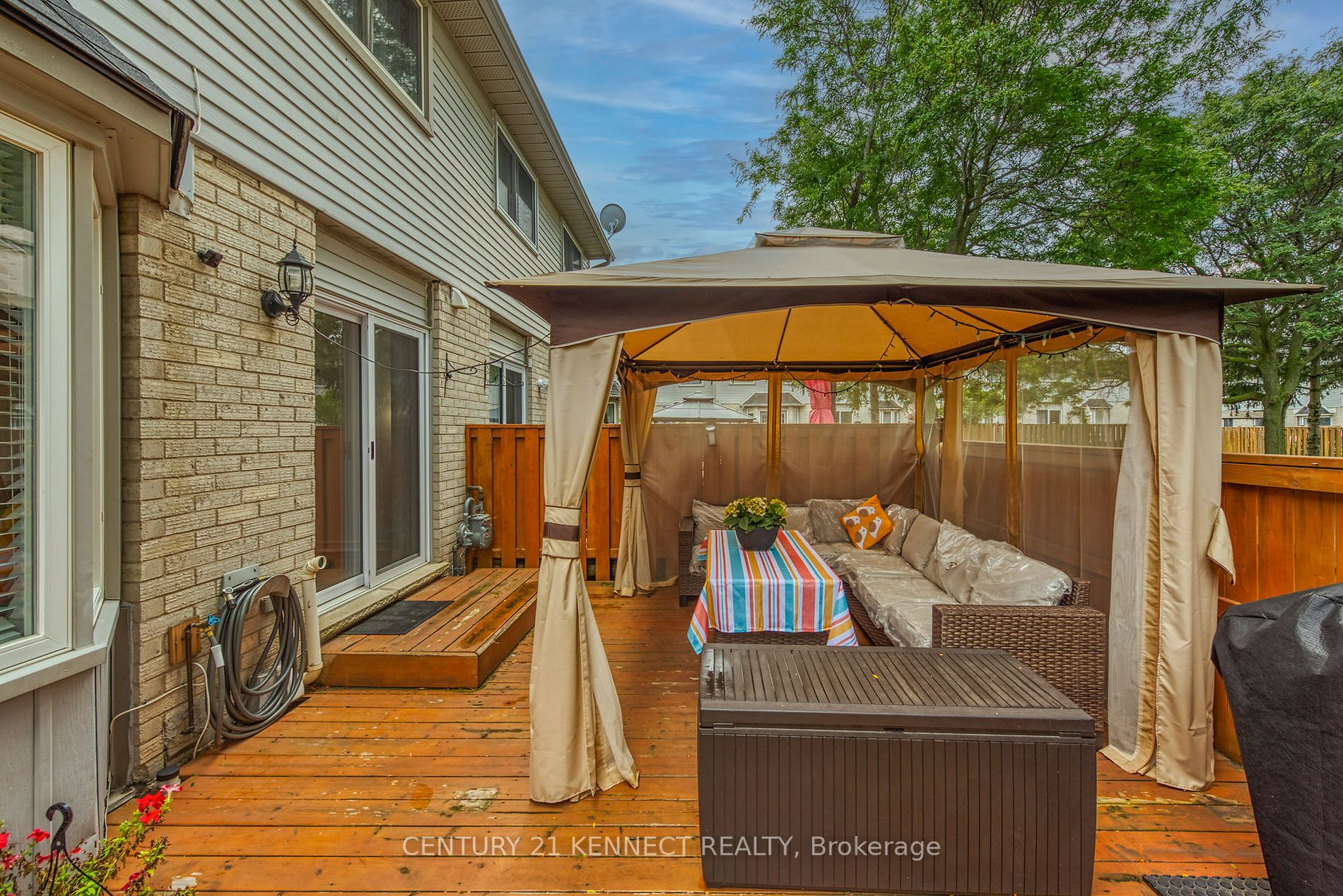 1 Royalwood Crt, #73