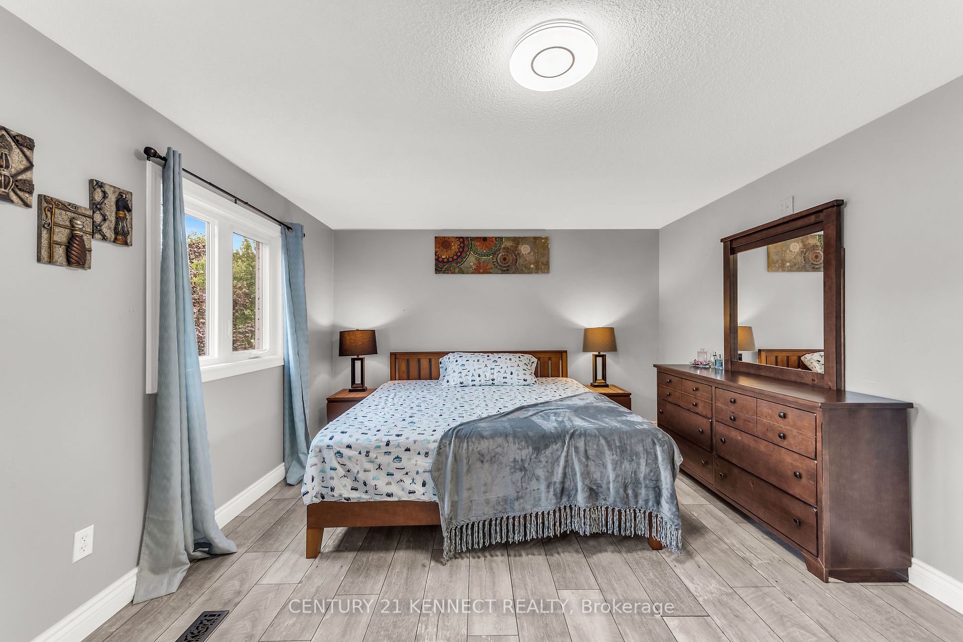 1 Royalwood Crt, #73