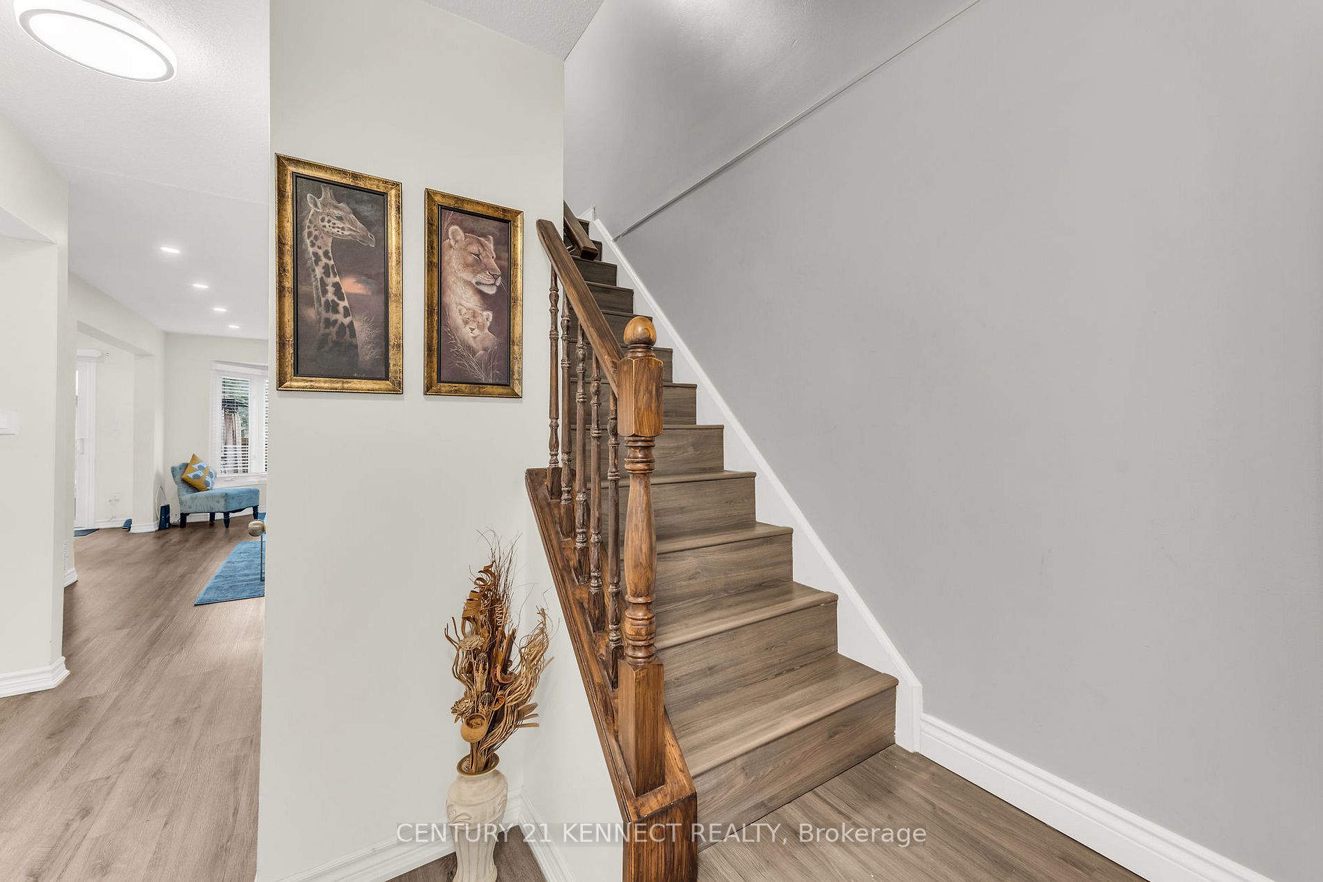 1 Royalwood Crt, #73