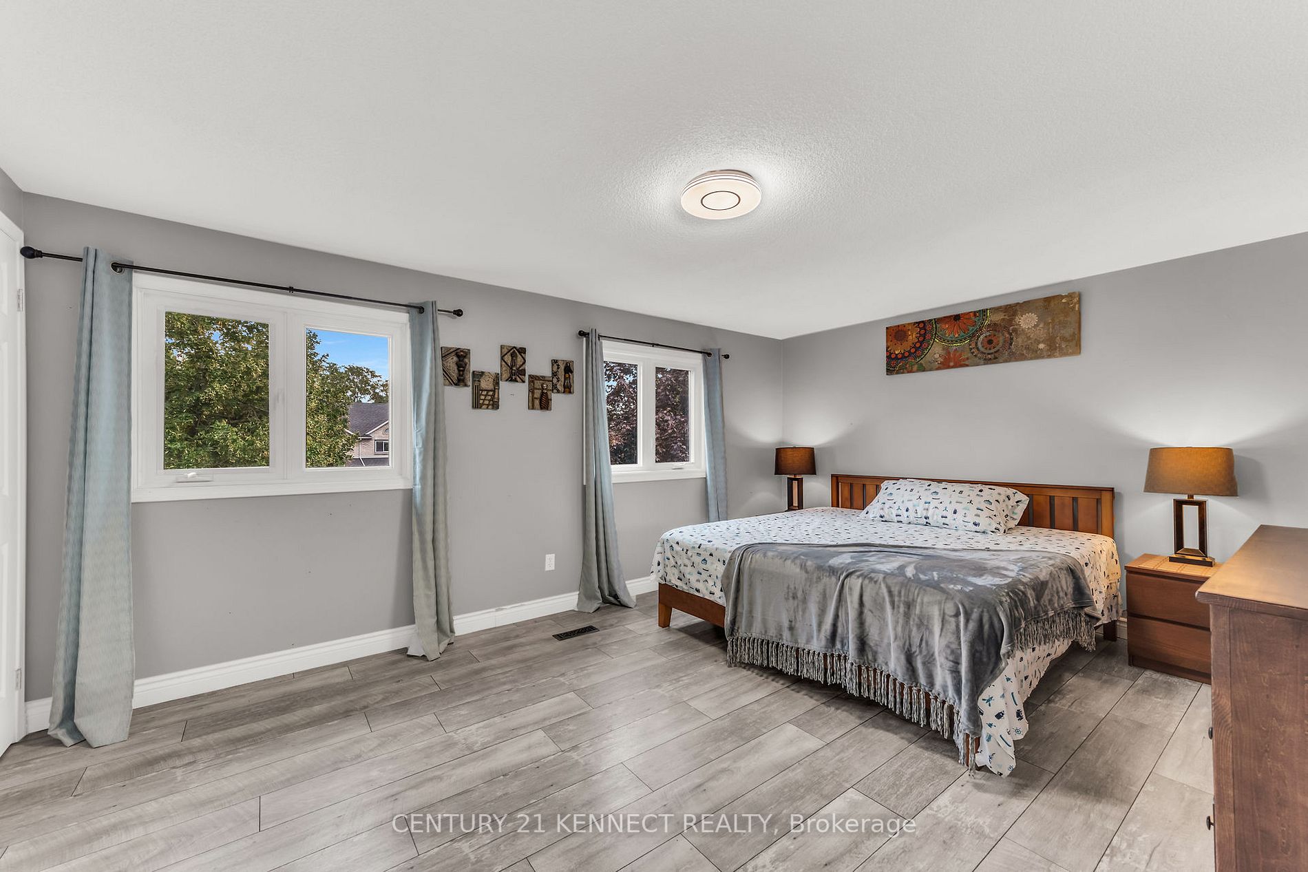 1 Royalwood Crt, #73