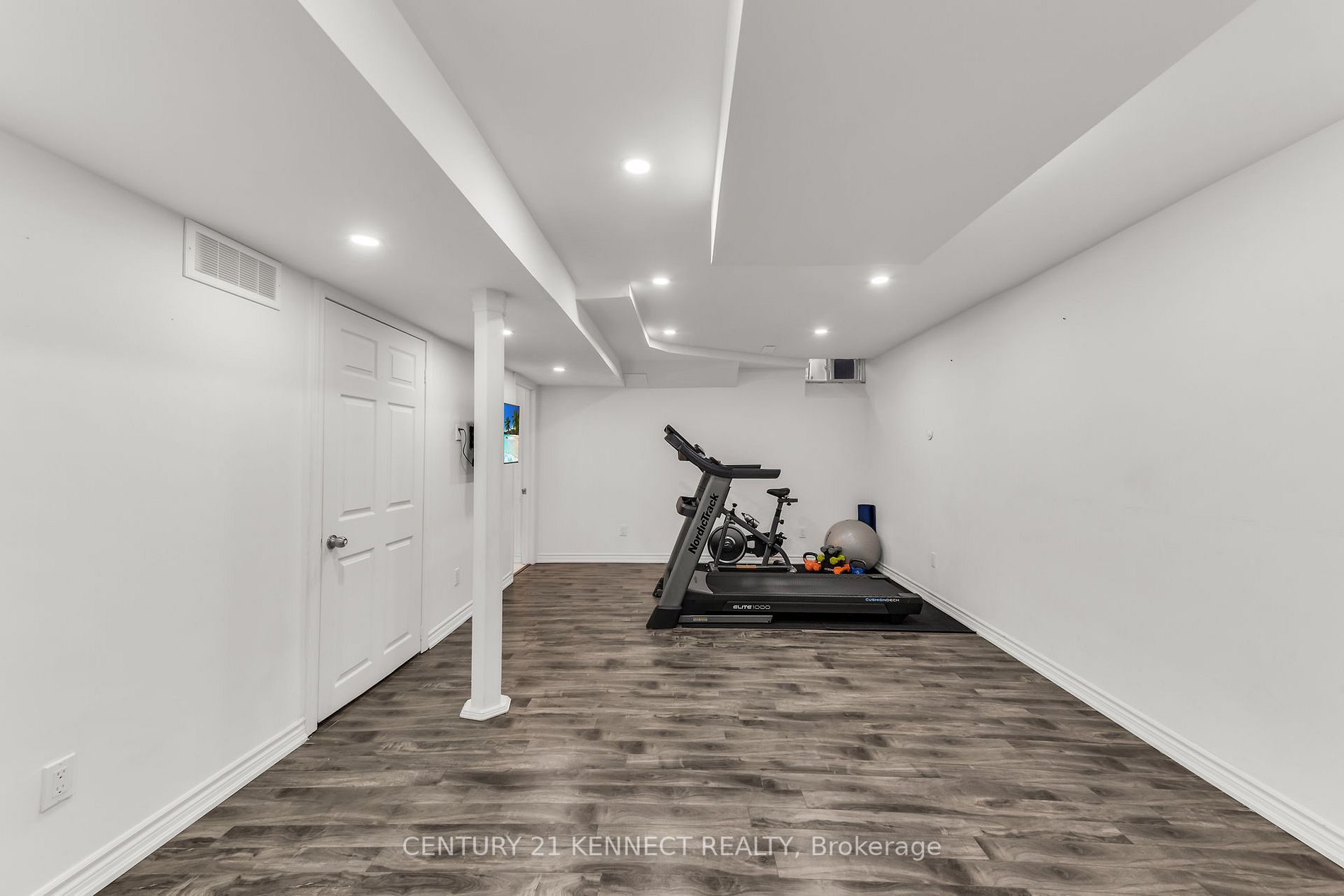 1 Royalwood Crt, #73