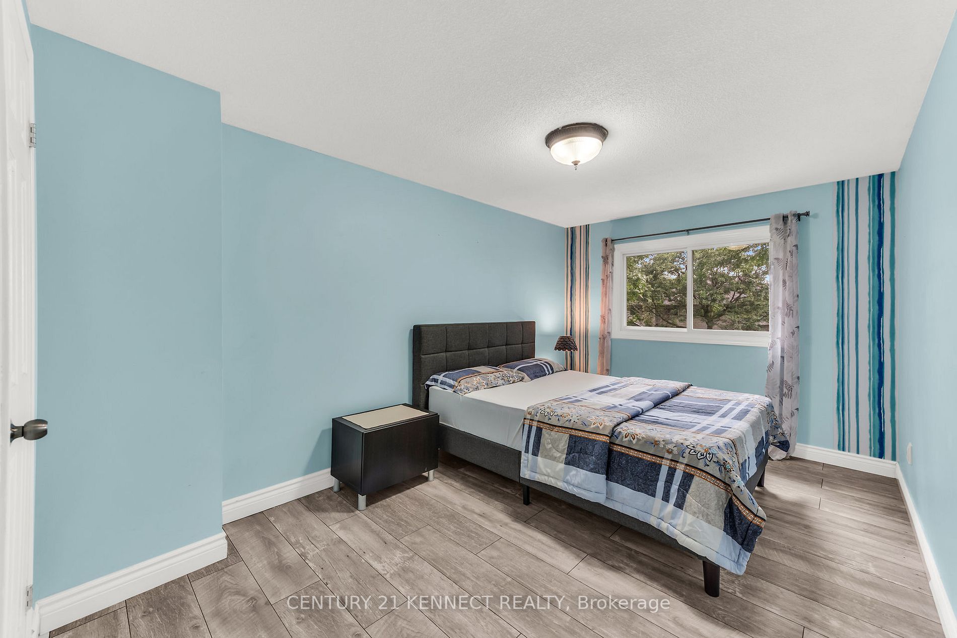 1 Royalwood Crt, #73