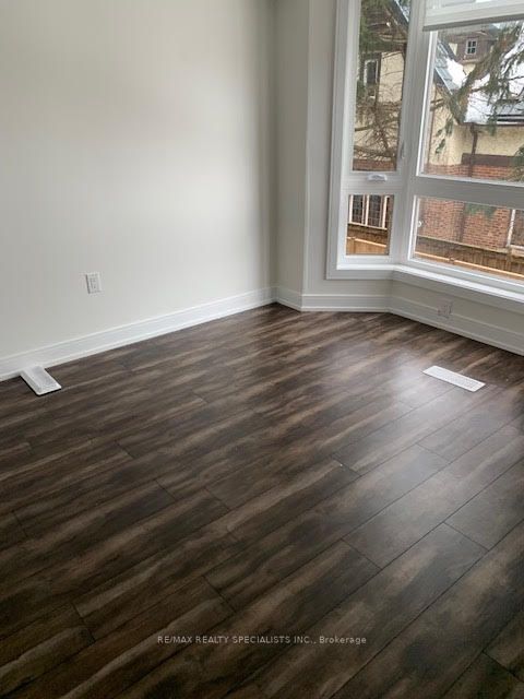 175-177 Russell Ave, #9