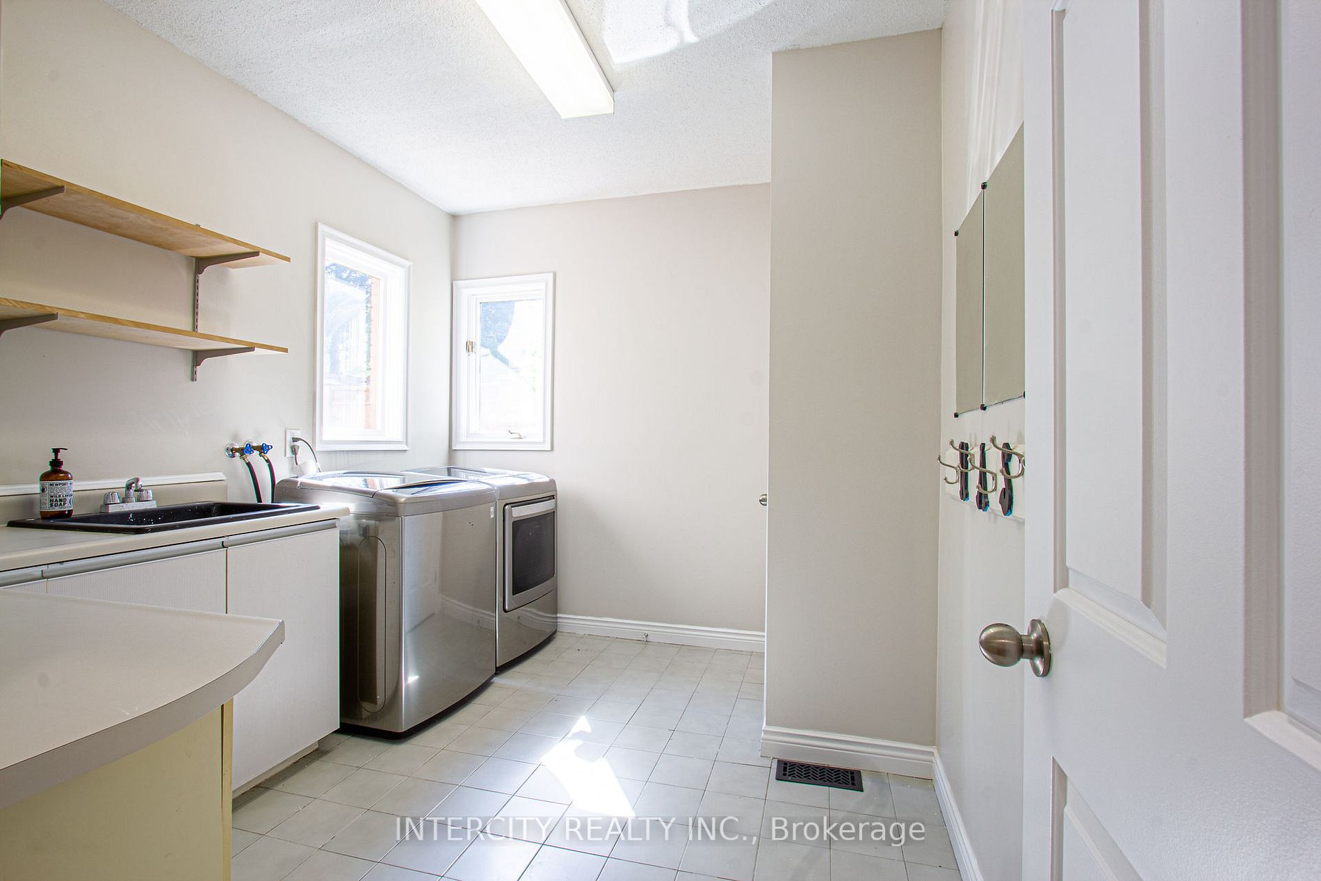 273 Appleby Road