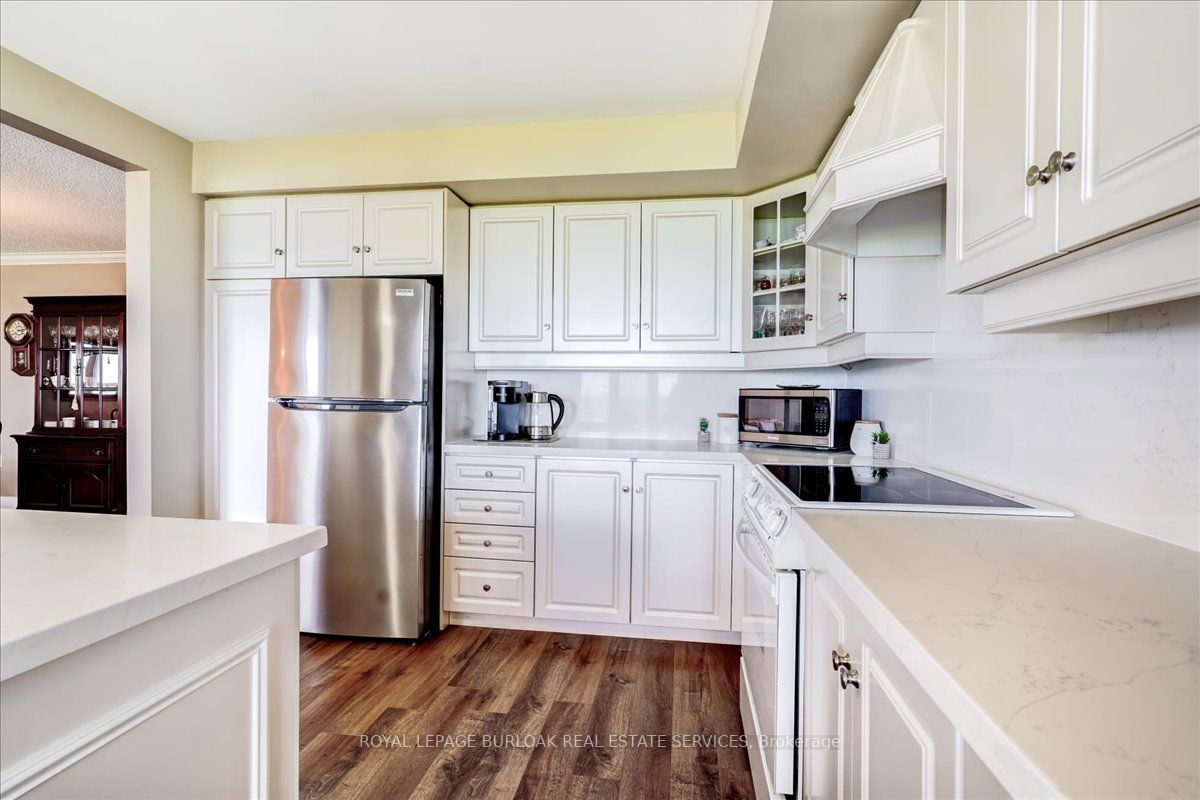 515 North Service Road, #27