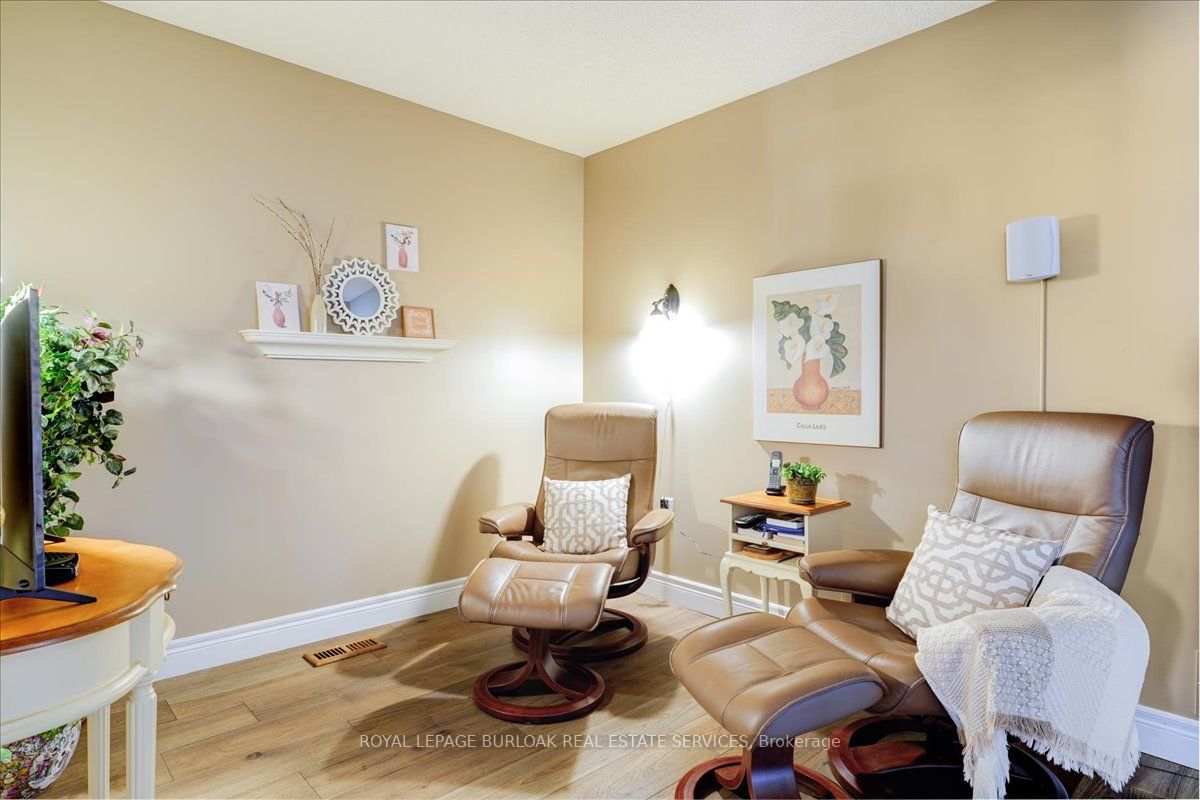 515 North Service Road, #27