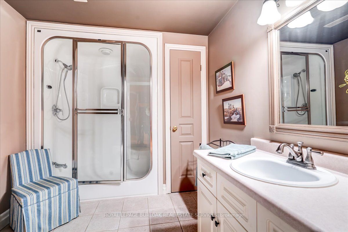 515 North Service Road, #27