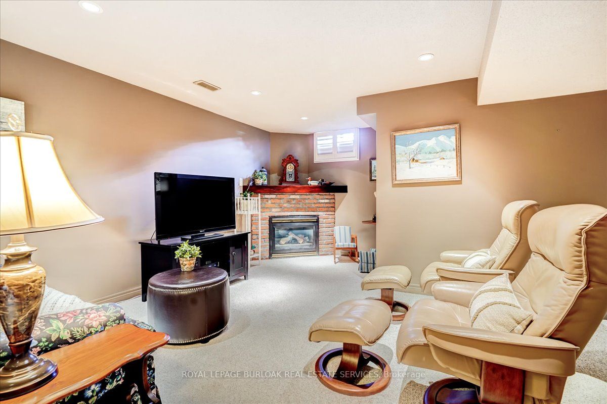 515 North Service Road, #27