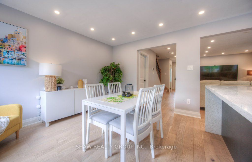 69 Westmeadow Drive