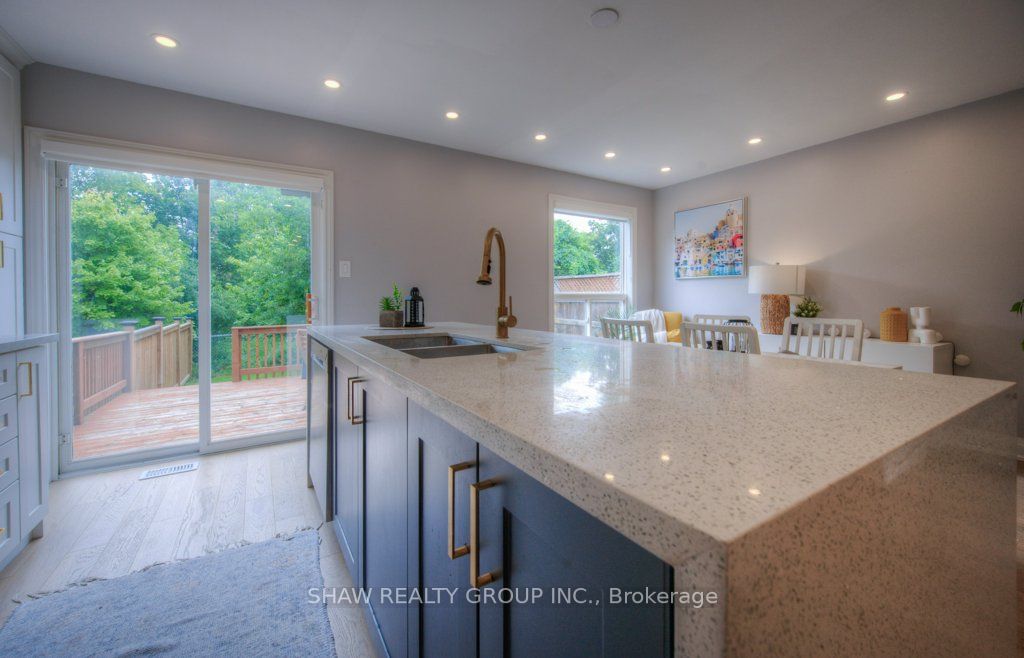 69 Westmeadow Drive