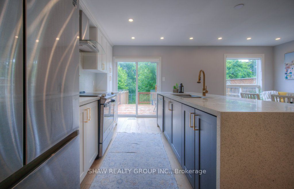 69 Westmeadow Drive