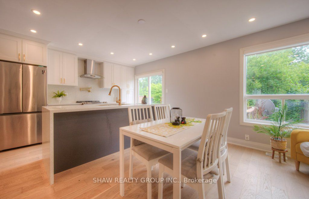 69 Westmeadow Drive
