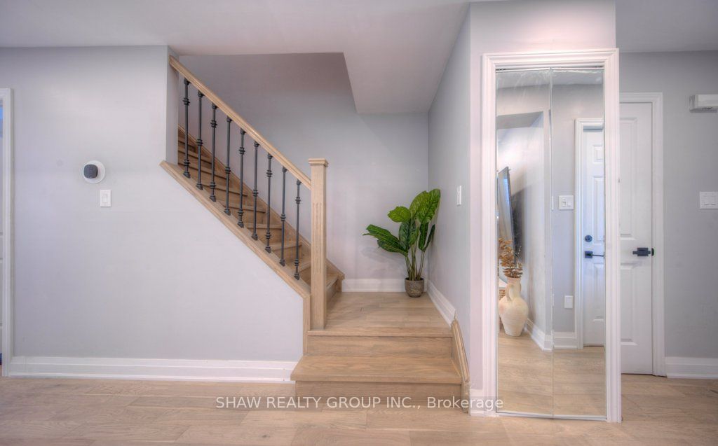 69 Westmeadow Drive