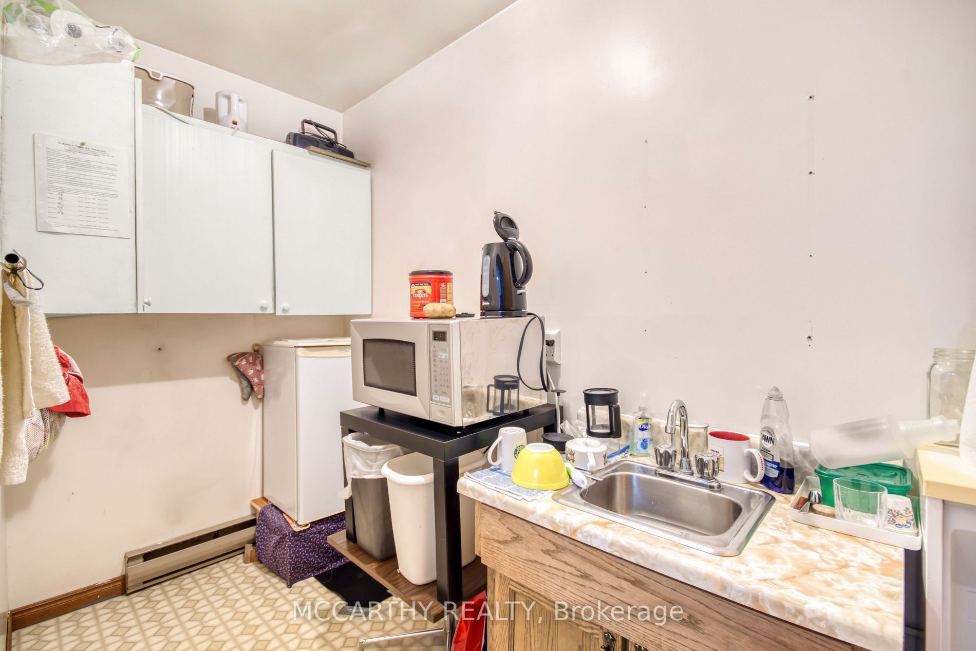 215 First Ave E