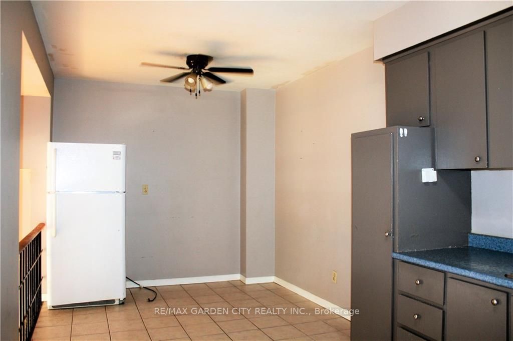 5 Viking Crt, #305