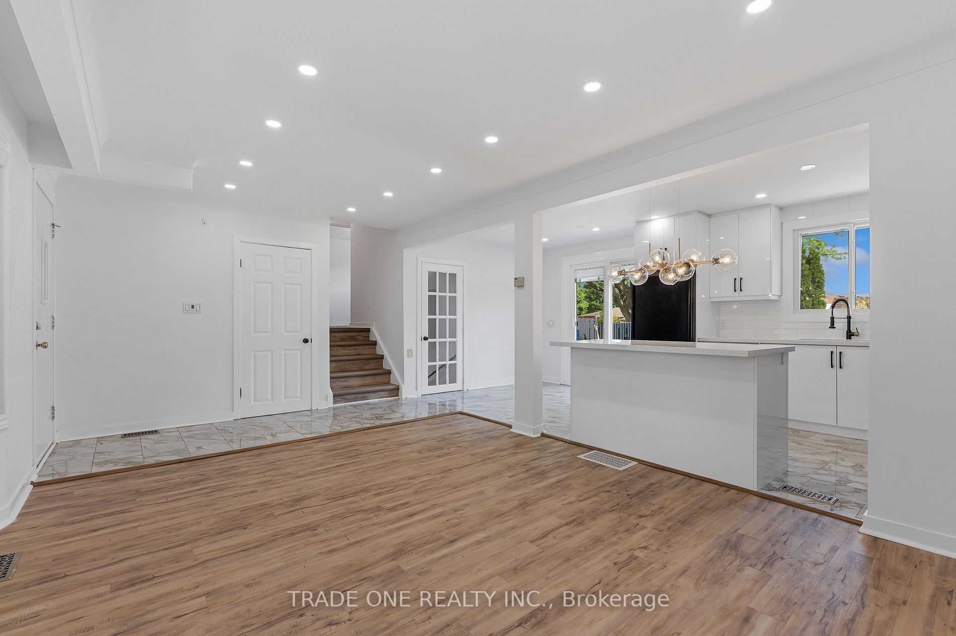 19 Brentwood Dr