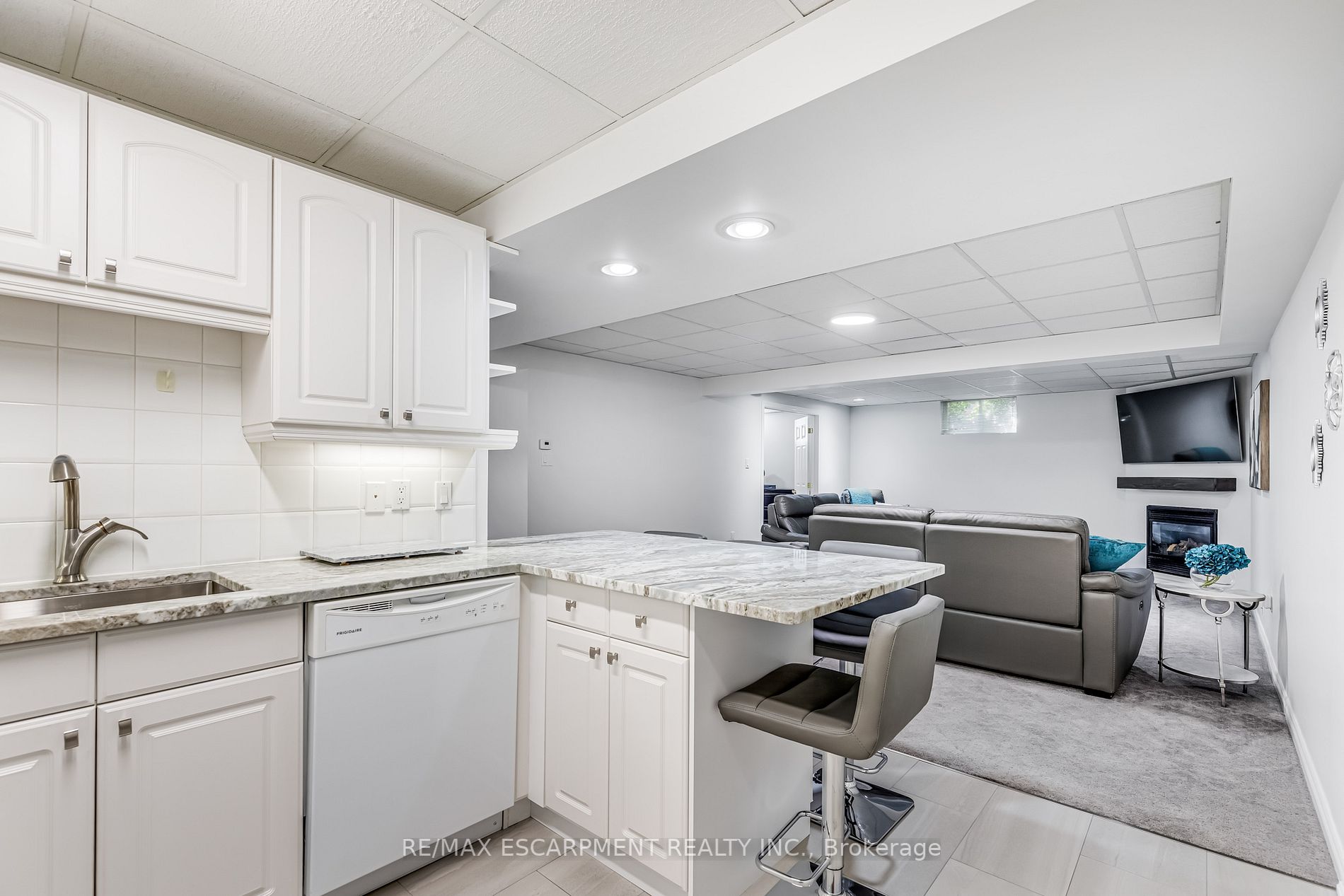 230 Appleby Rd