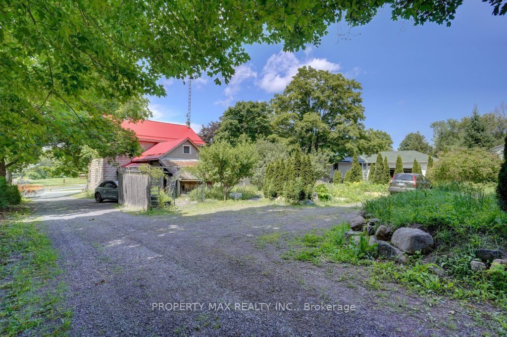 6 Percy St