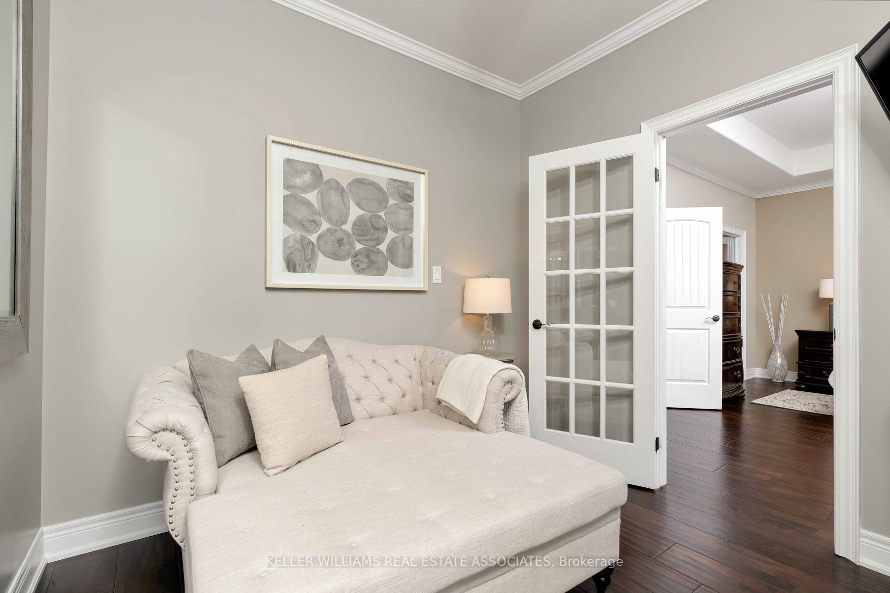 100 Chesswood Tr