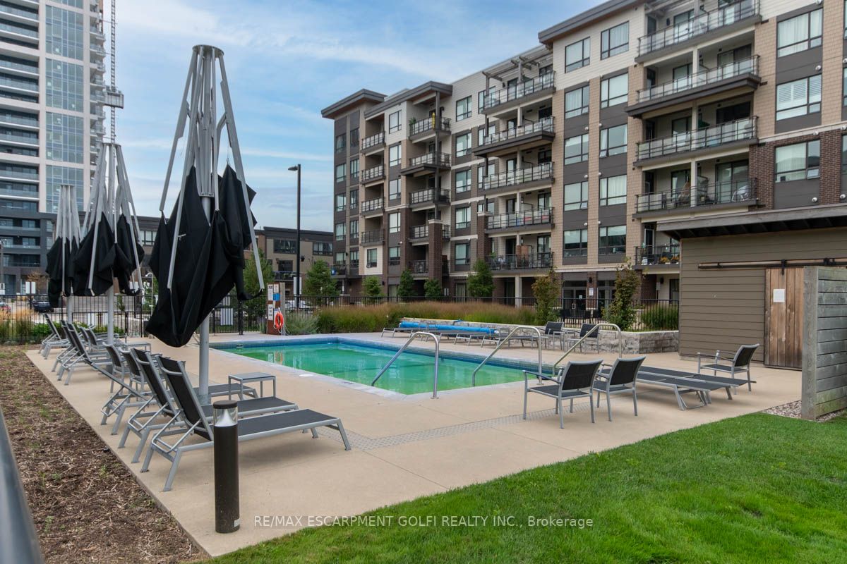 10 Esplanade Lane, #603