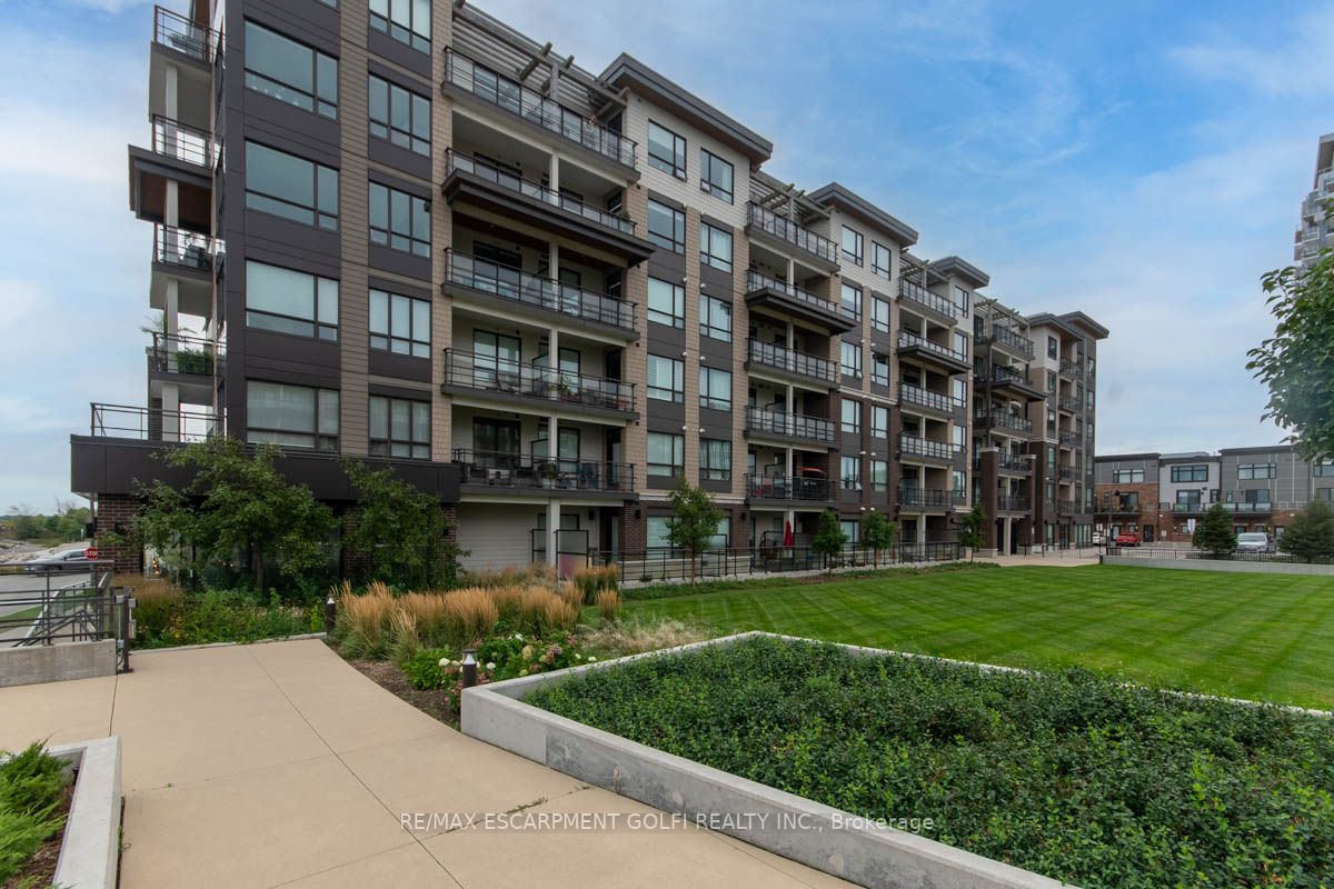 10 Esplanade Lane, #603