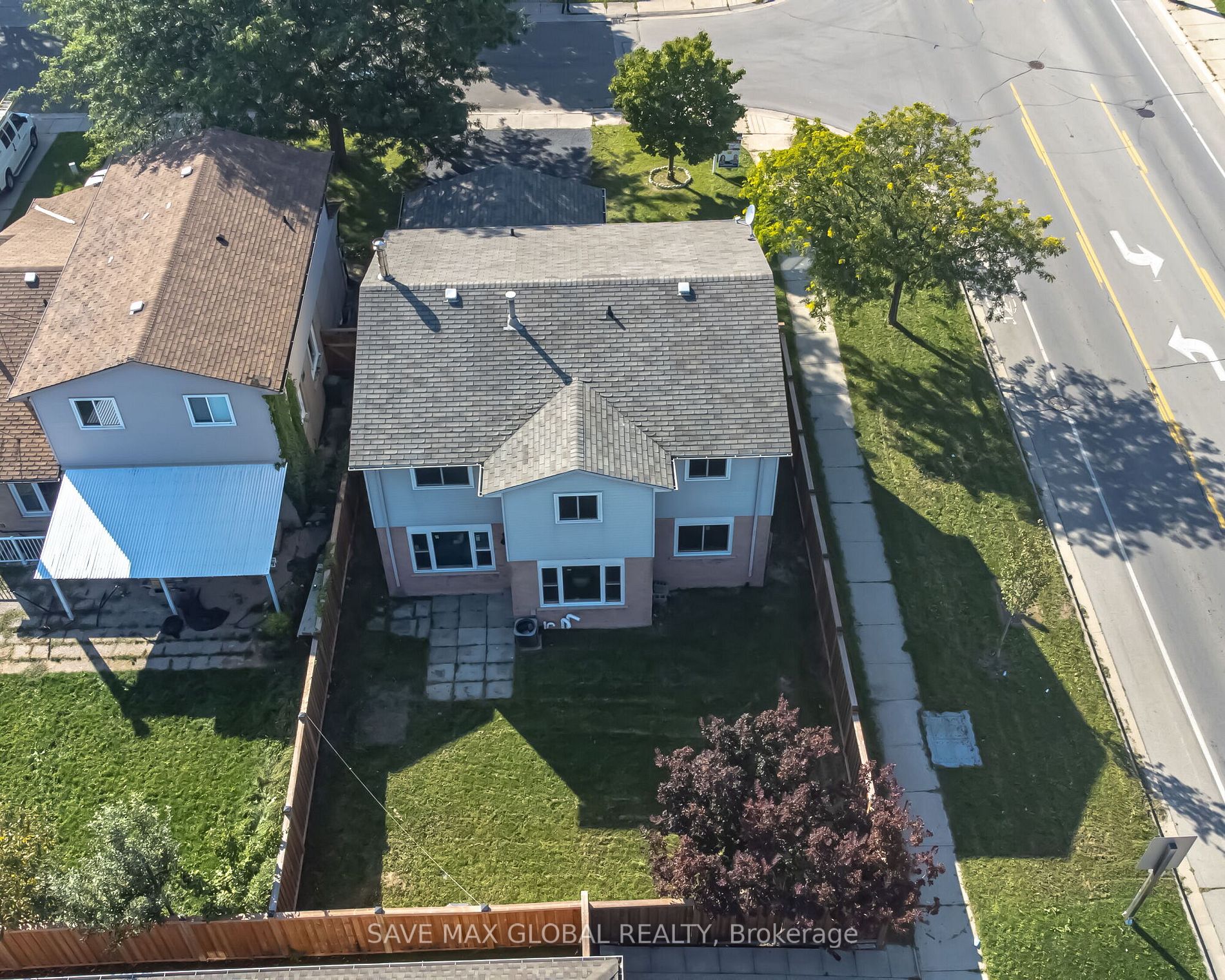 3 Mornington Dr E