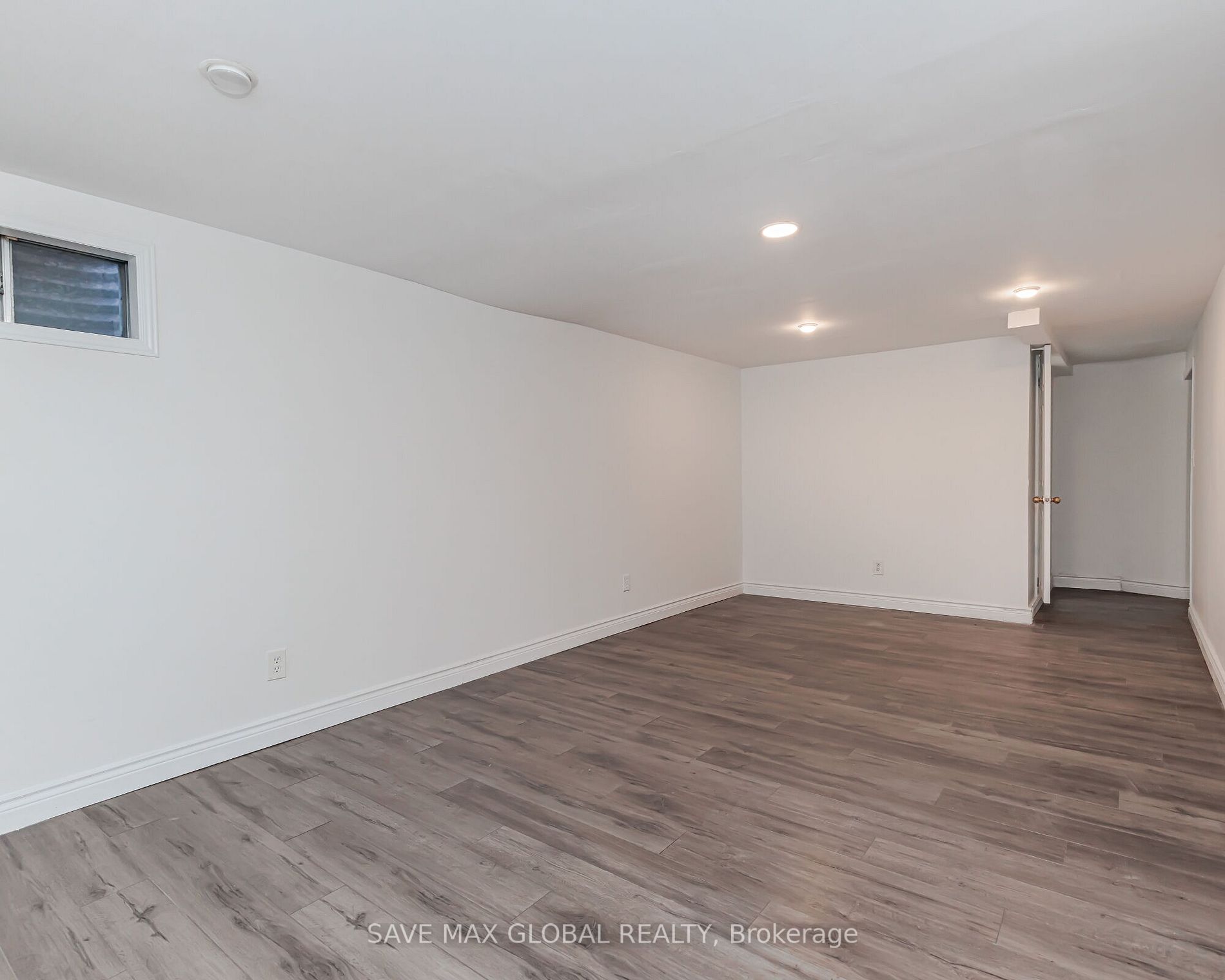 3 Mornington Dr E