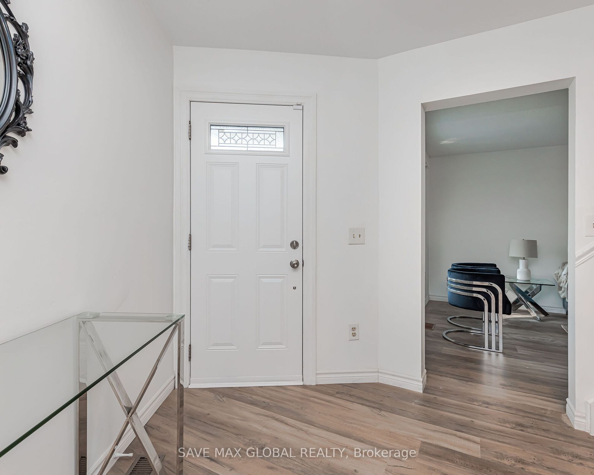 3 Mornington Dr E