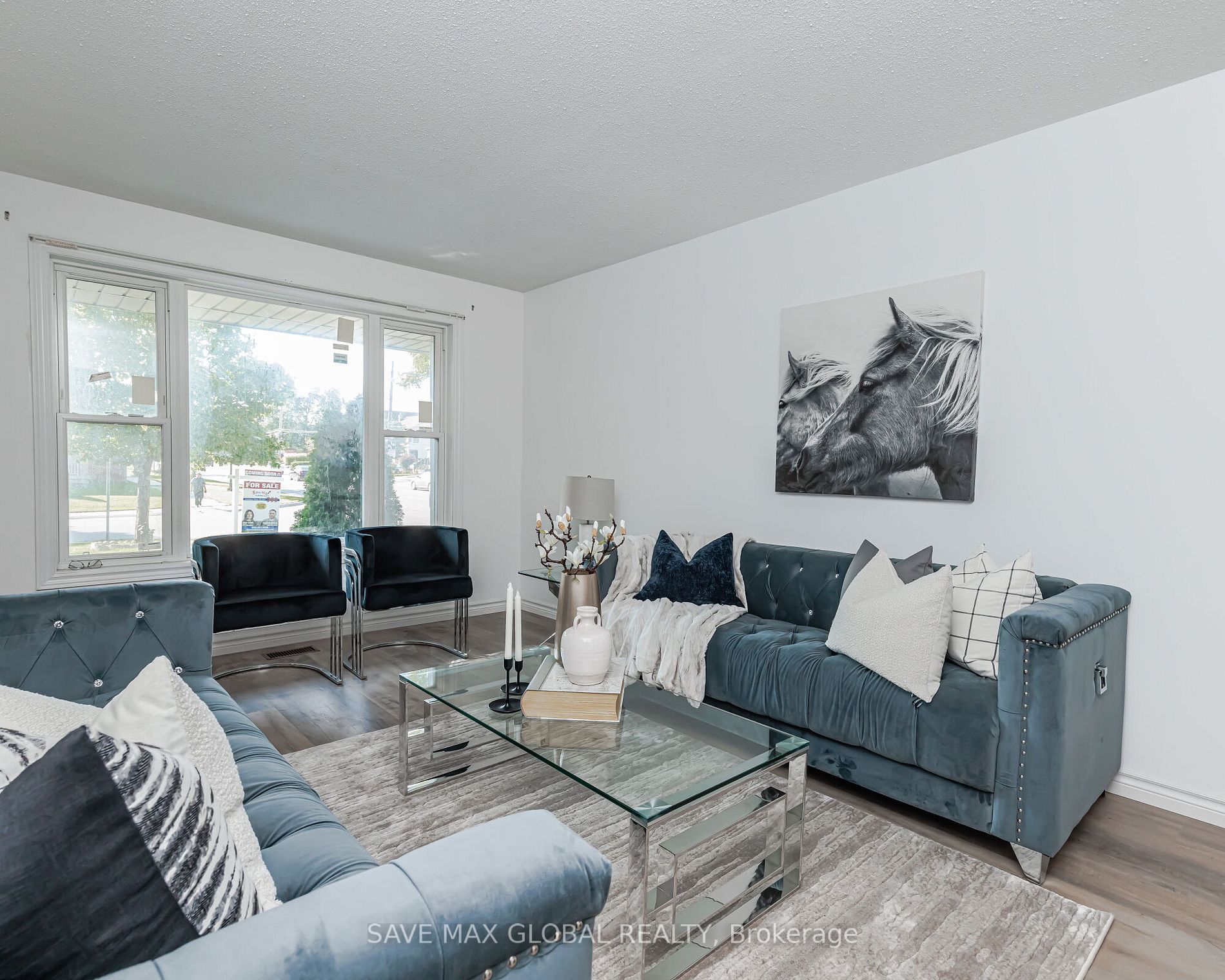 3 Mornington Dr E