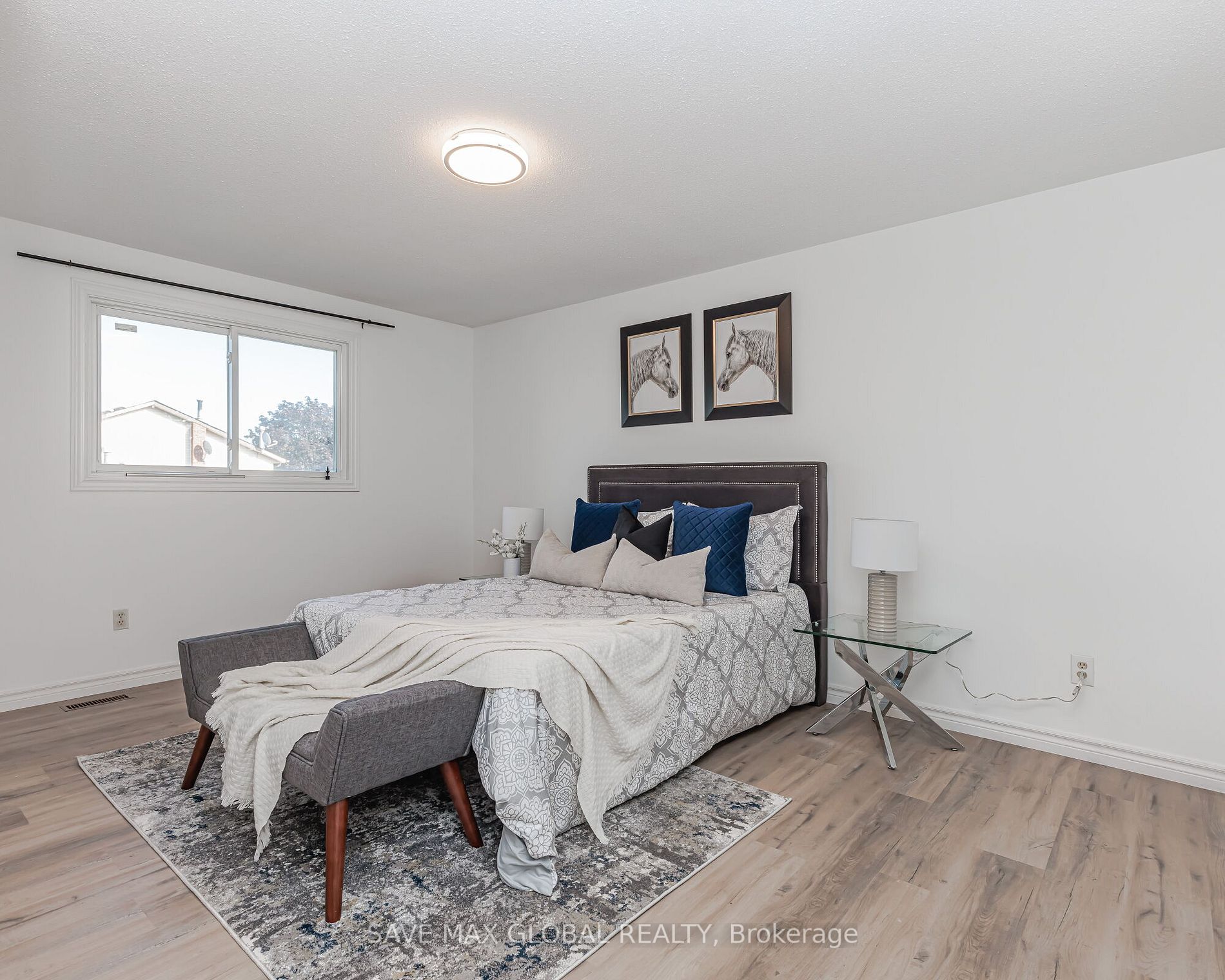 3 Mornington Dr E