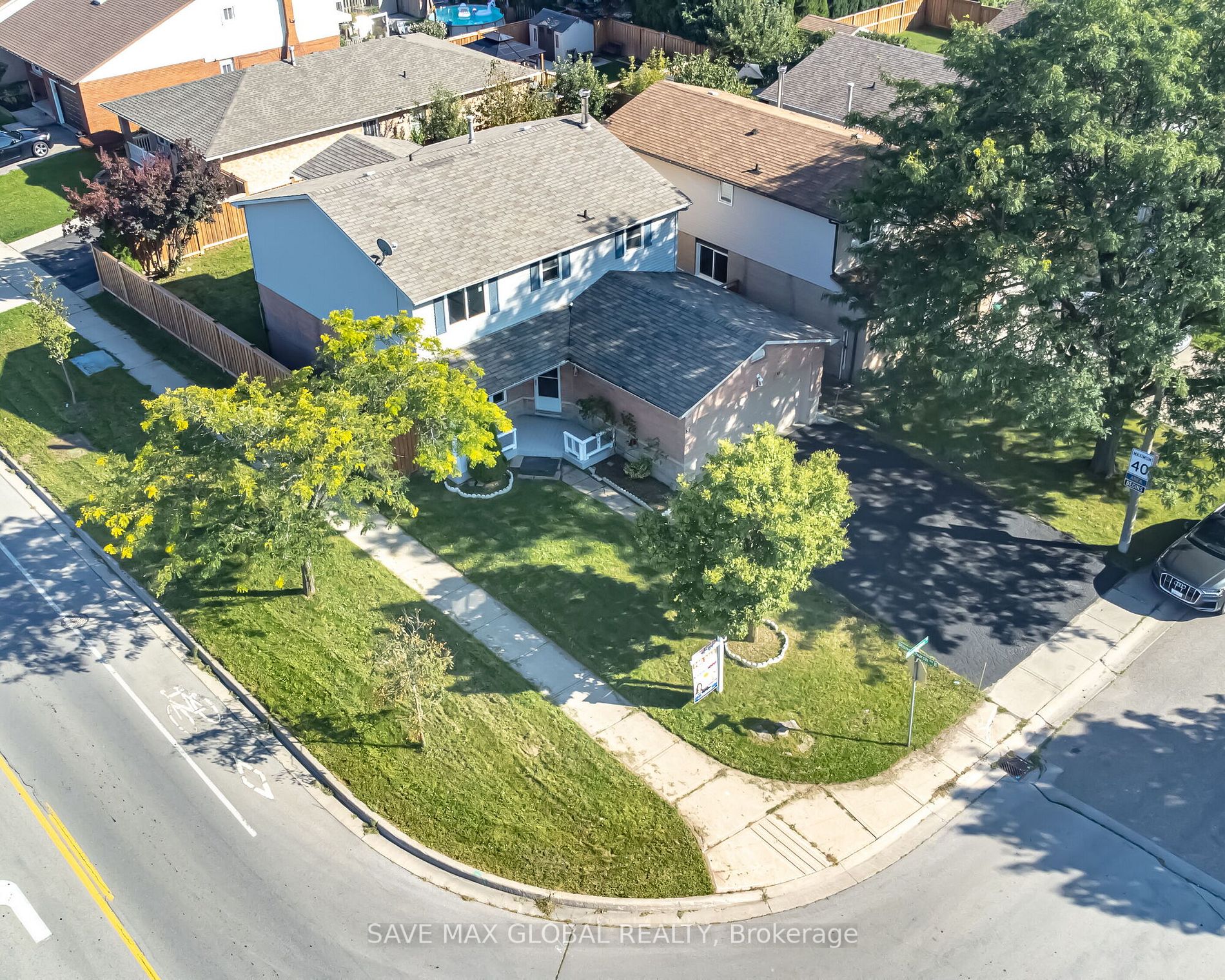 3 Mornington Dr E