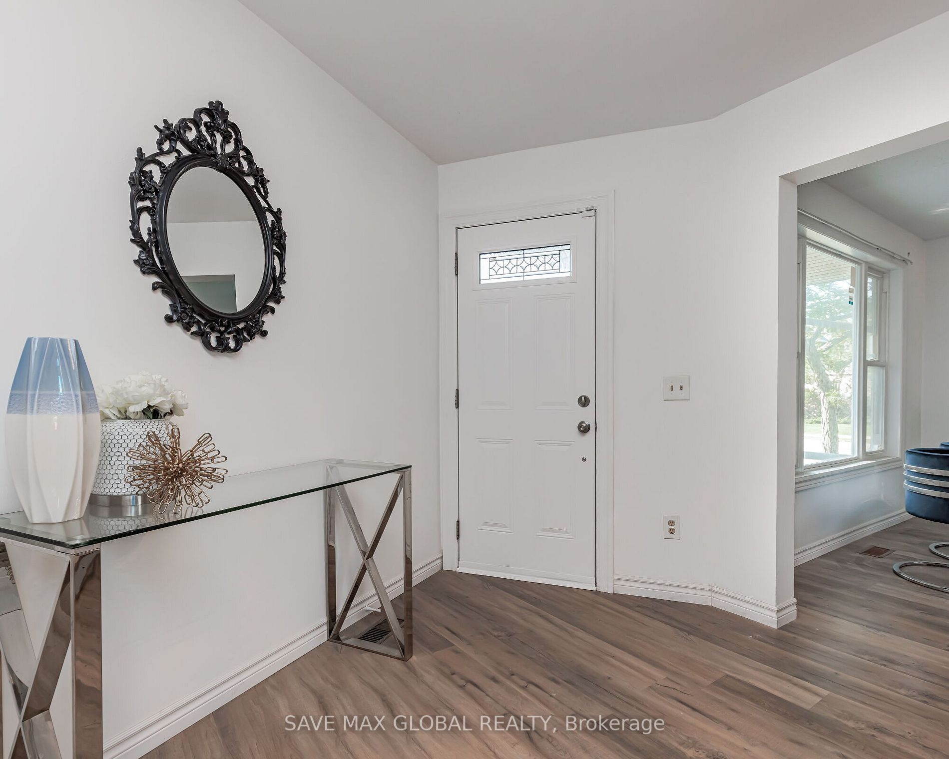 3 Mornington Dr E