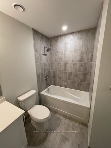600 North Service Road, #111